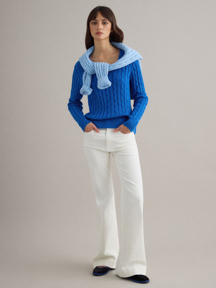 Pullover blu in puro cotone regular fit con lavorazione a treccia_2