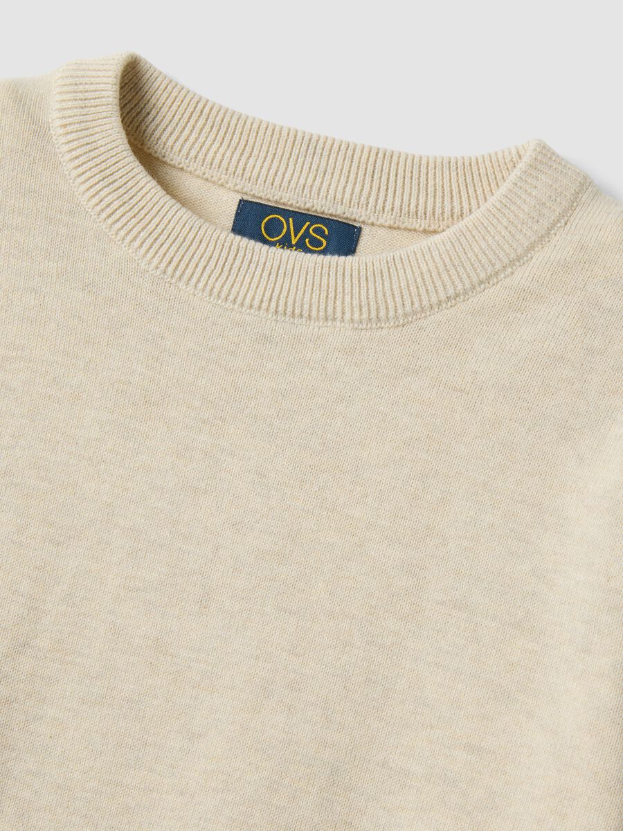 Beige pure cotton crew-neck oversized fit jumper for boys_2