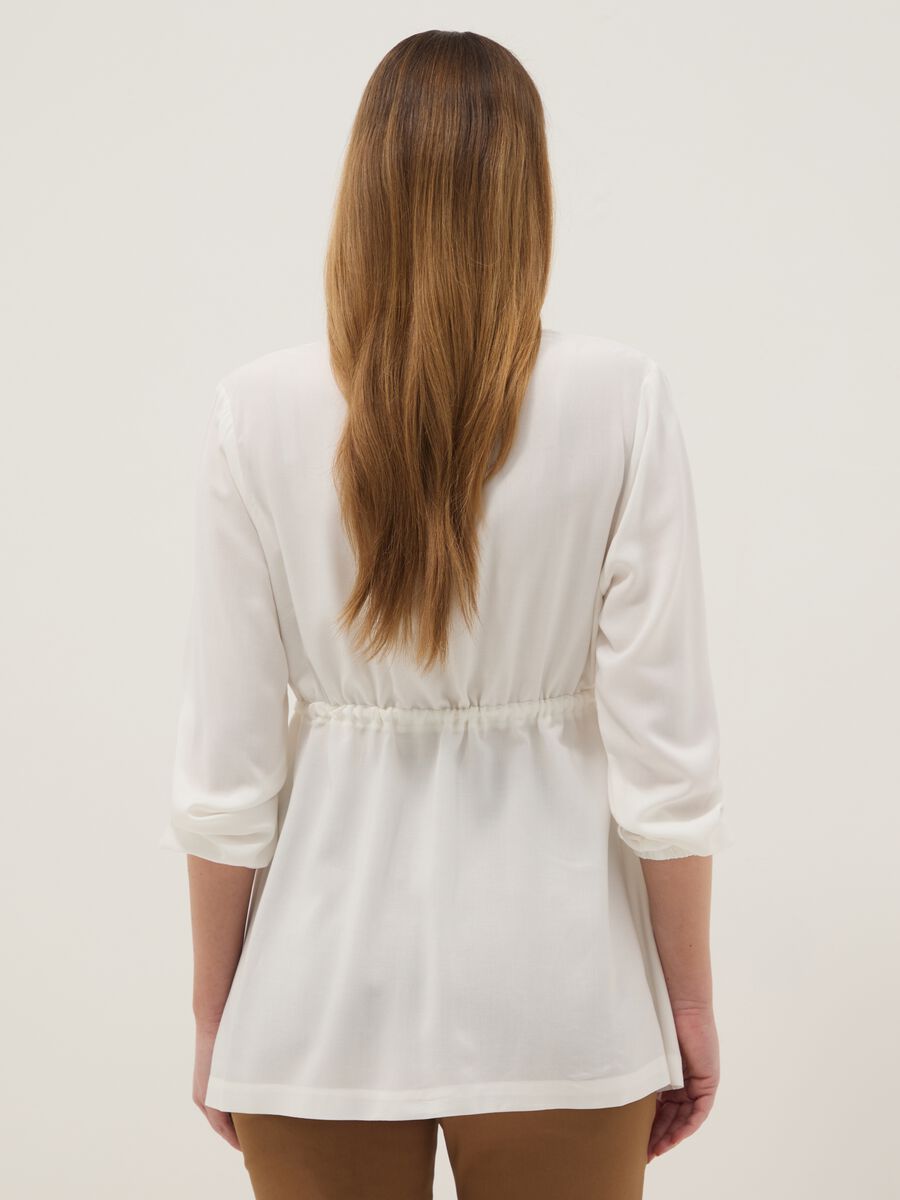 White maternity blouse in pure viscose with Mandarin collar_2