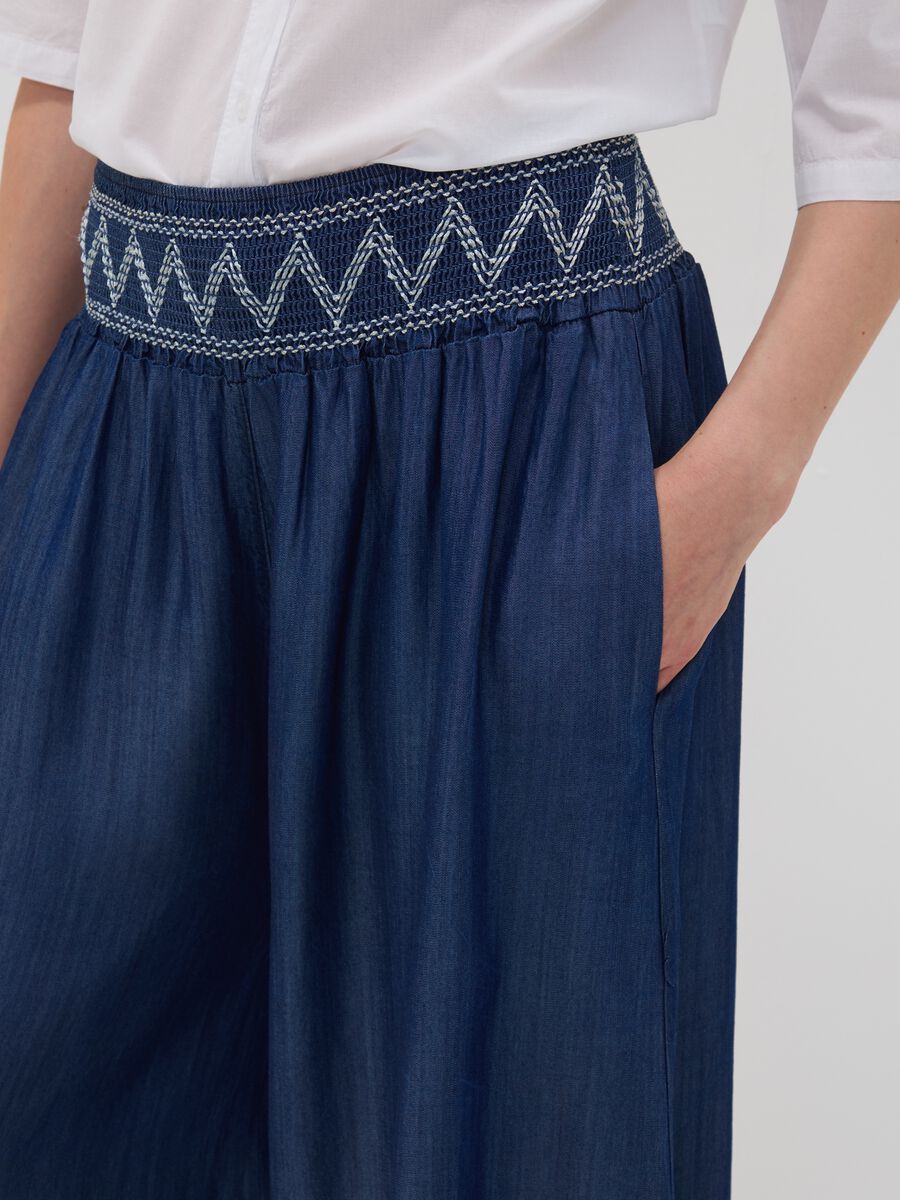 Wide-leg blue formal trousers in pure lyocell with embroidered waistband_2