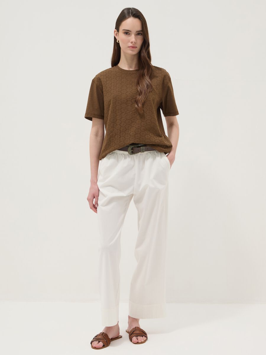 Brown pure cotton T-shirt with broderie anglaise embroidery_2