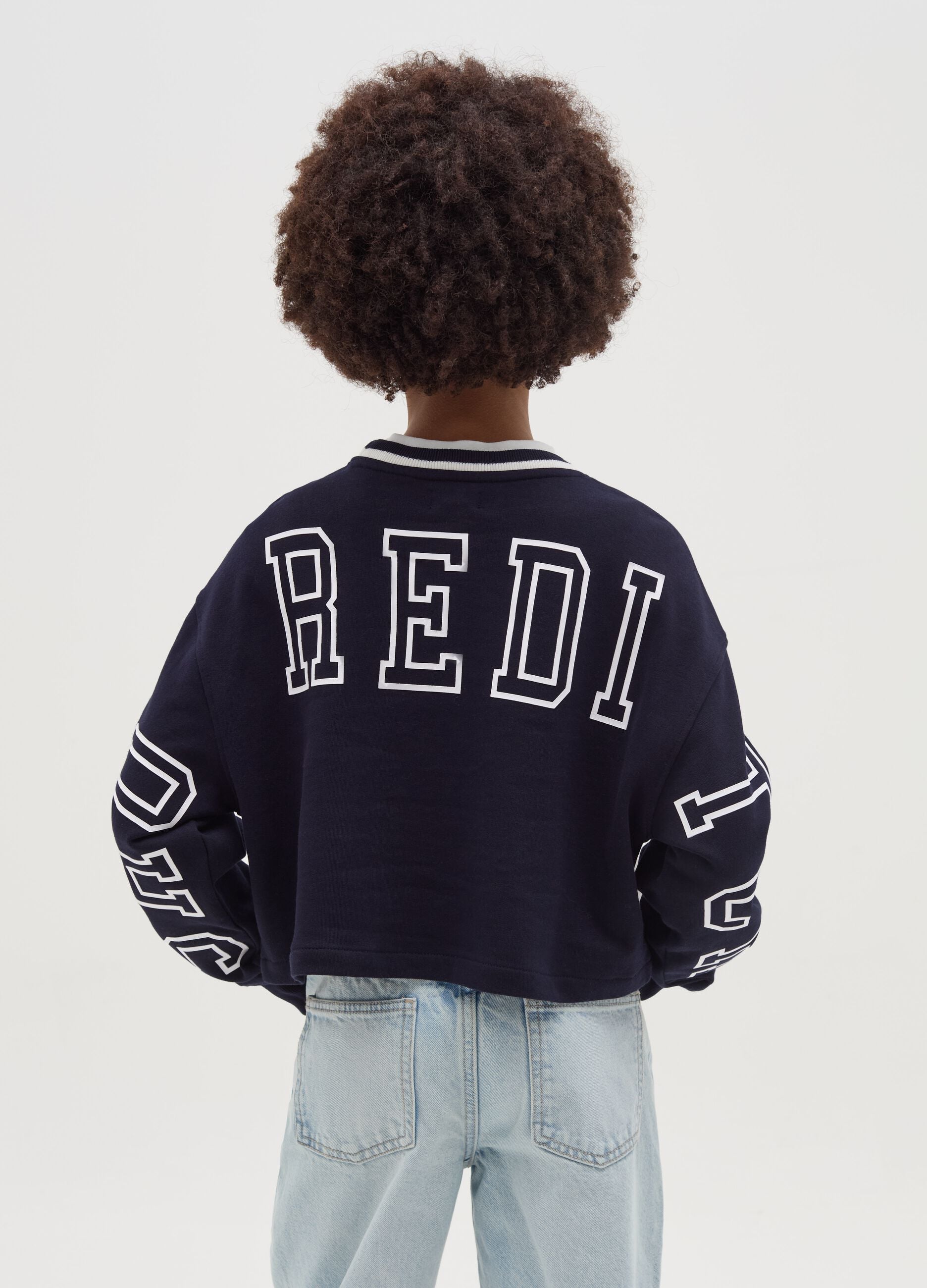 Sweatshirt with heart and "Live the campus party" lettering