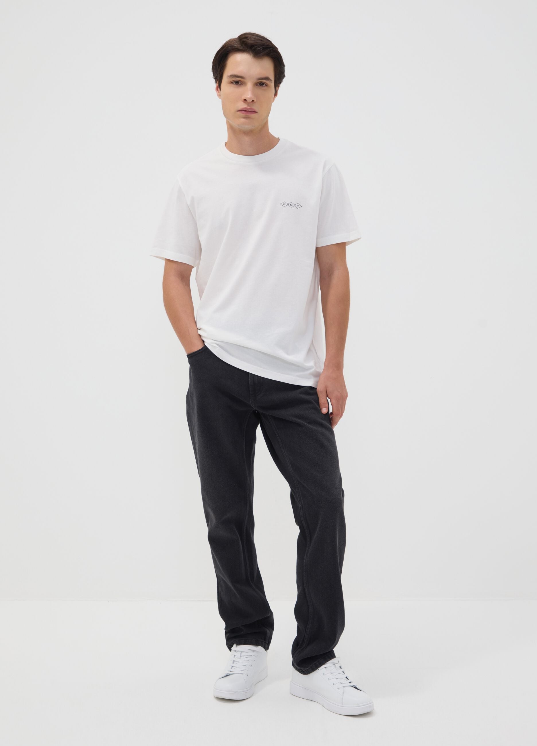 White pure cotton jersey T-shirt with graphic print, regular fit