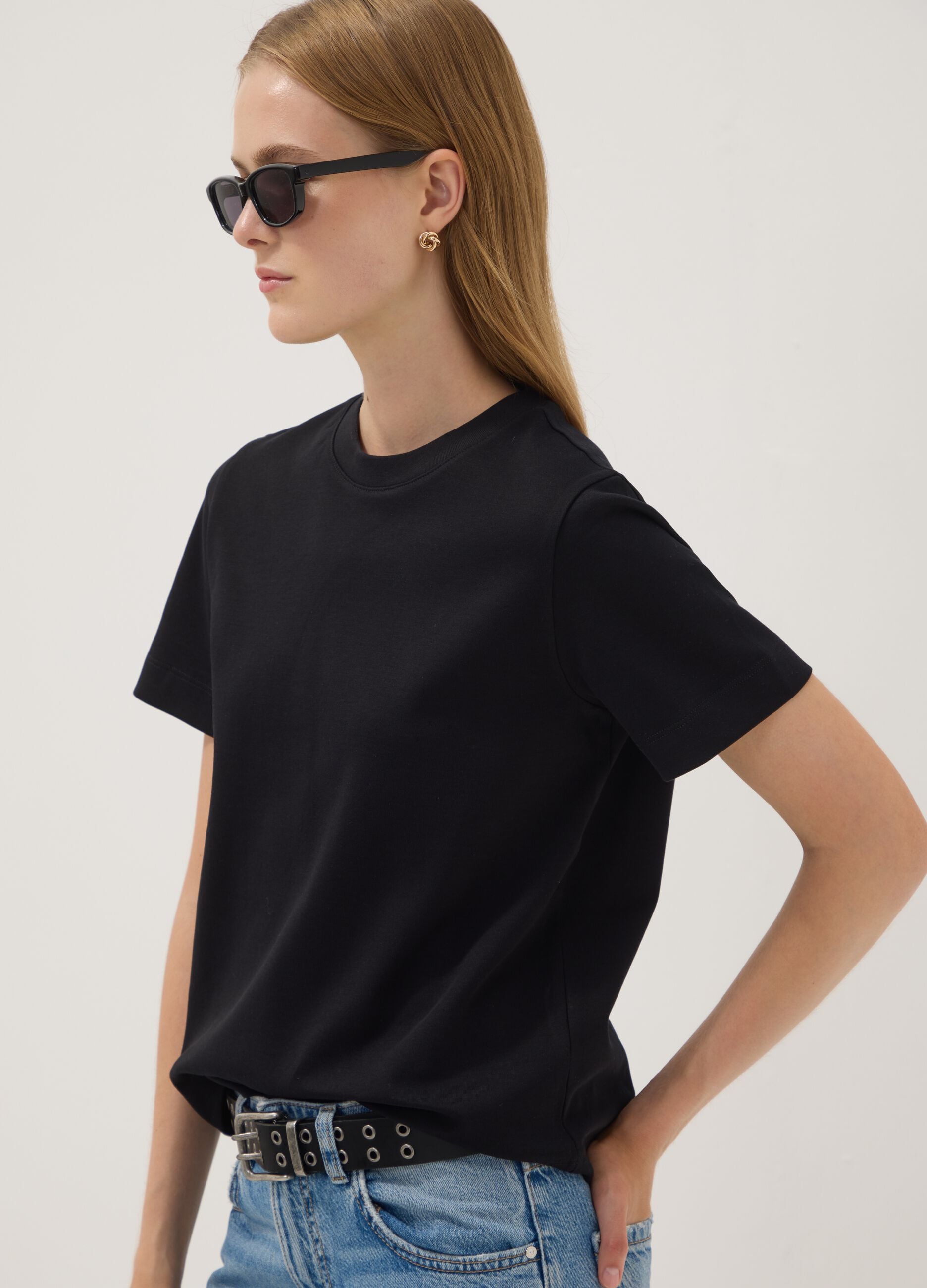 The Iconic Tee relaxed-fit black pure cotton short-sleeve T-shirt