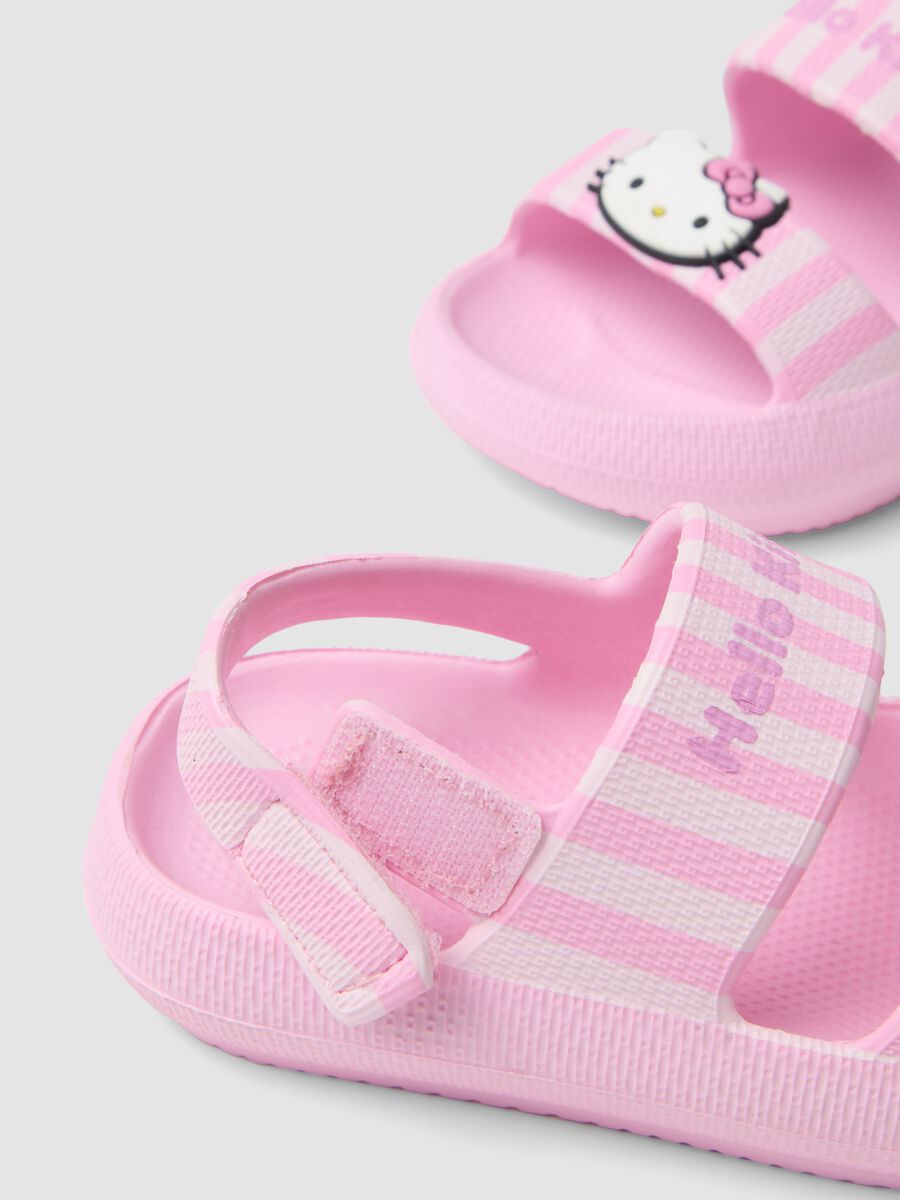 Sandali rosa con stampa a righe_2