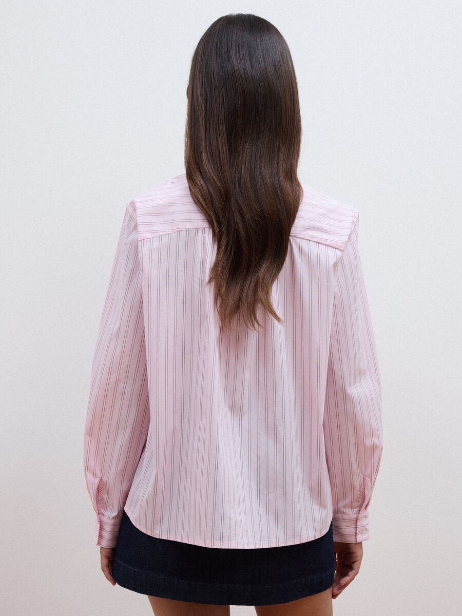 Pink striped stretch cotton shirt with bow, oversized fit_3