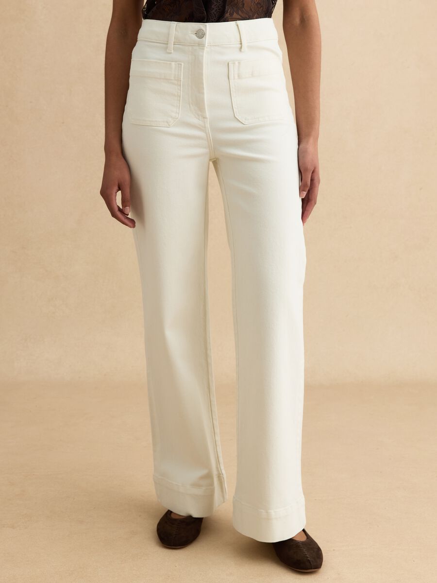 Pantaloni in cotone elasticizzato bianchi regular fit_1