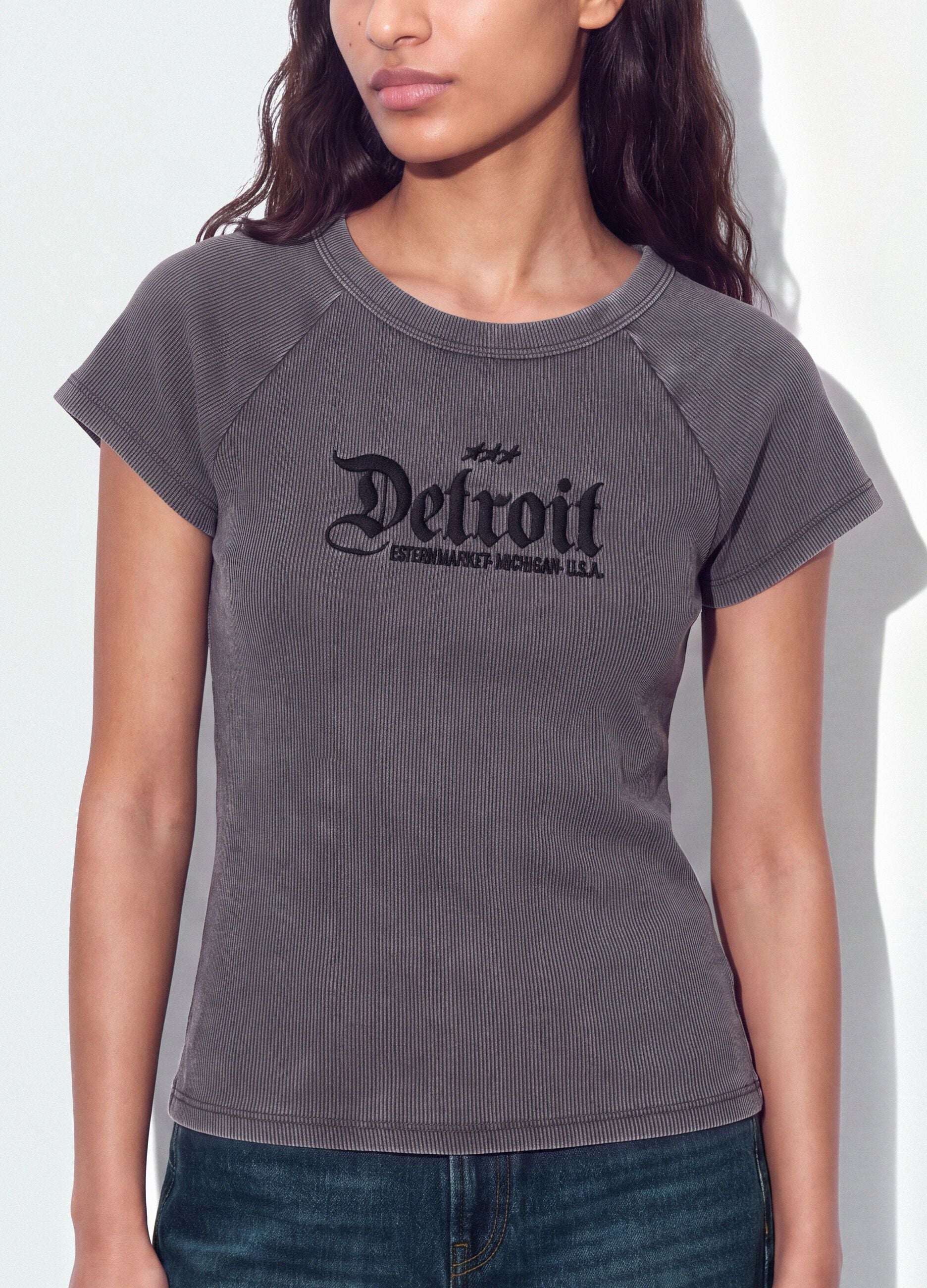 Grey fitted ribbed stretch cotton T-shirt with Detroit lettering