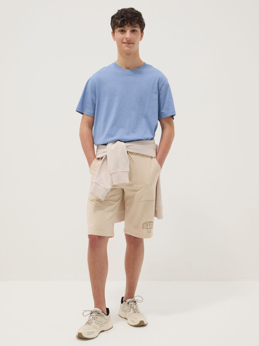 Shorts jogger beige in puro cotone da ragazzo con vita elasticizzata_0