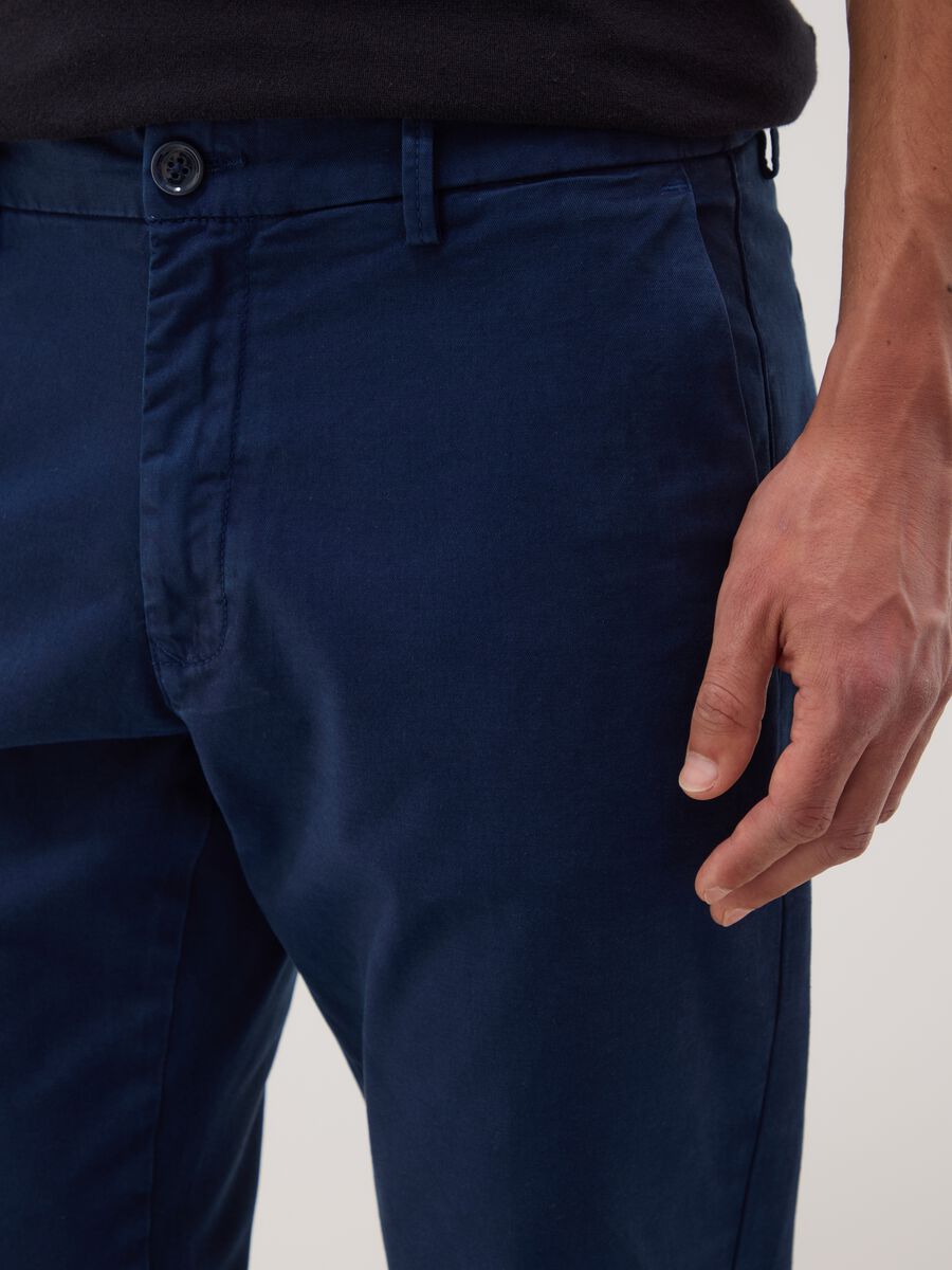 Blue slim-fit stretch cotton chinos_3