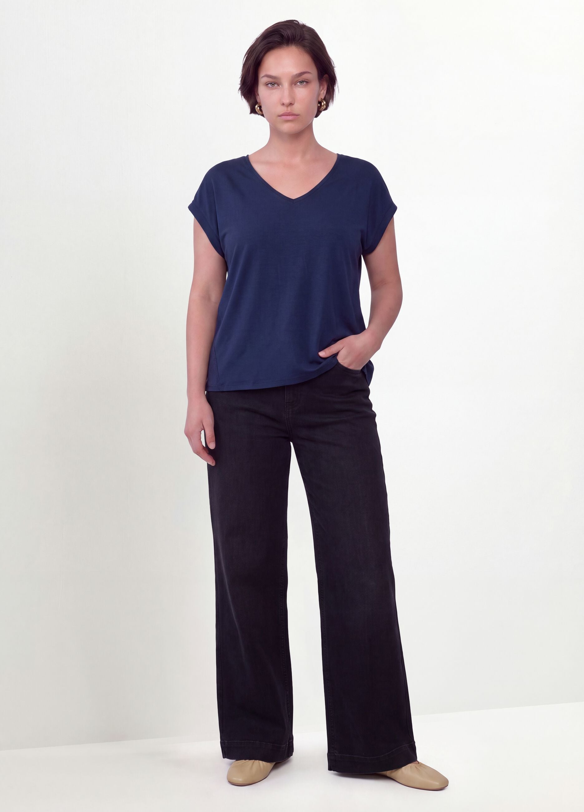 Blue pure viscose V-neck T-shirt, regular fit