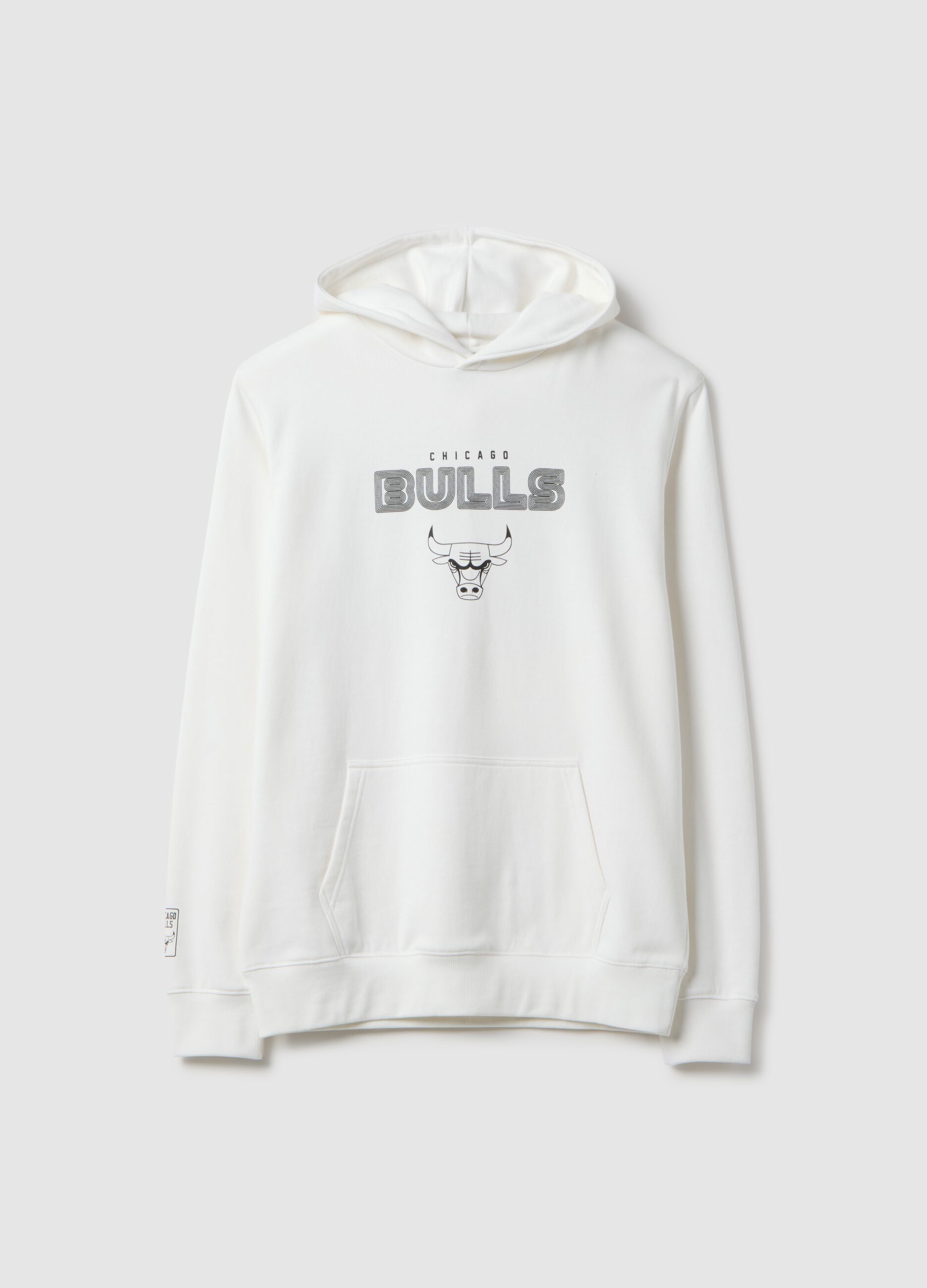 White cotton blend regular fit hoodie with Chicago Bulls logo