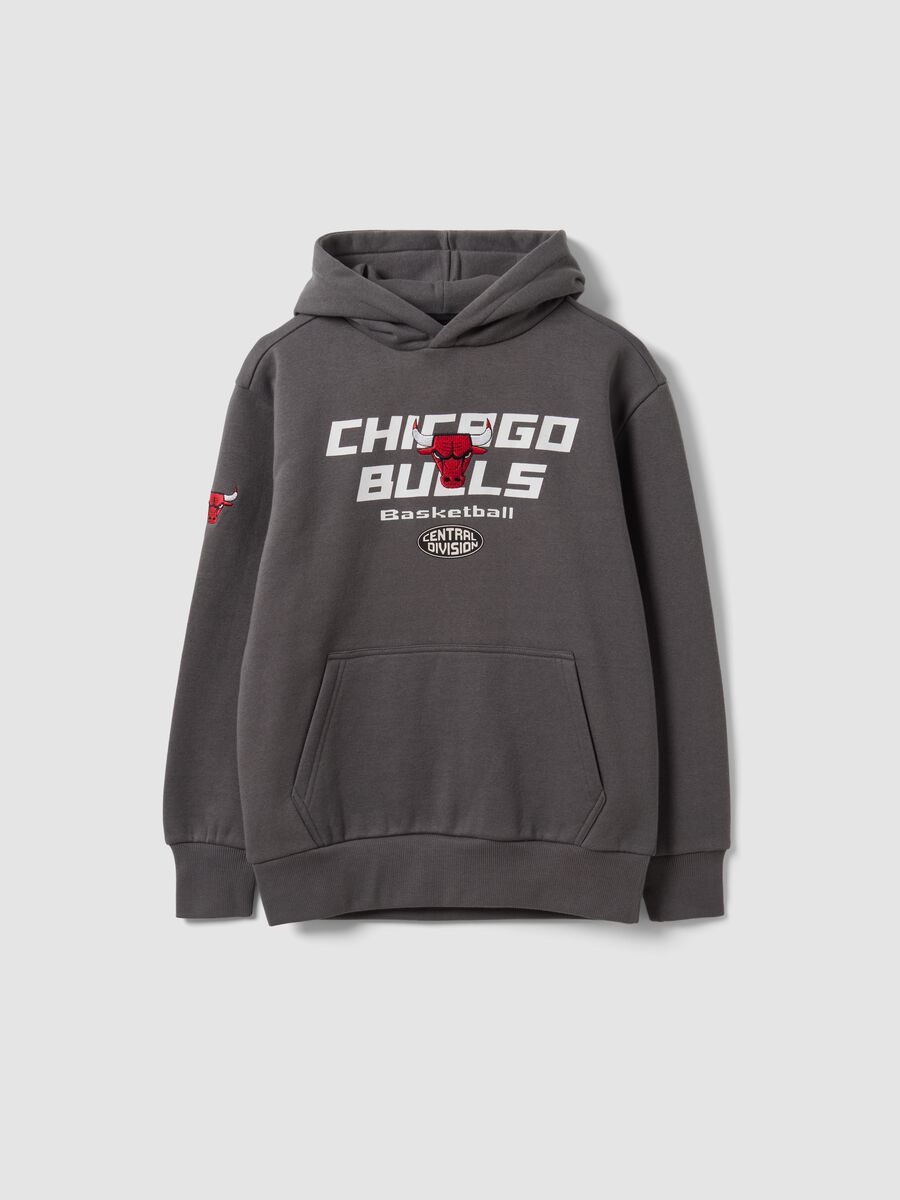 Felpa grigia con cappuccio in misto cotone e stampa Chicago Bulls per ragazzo_0
