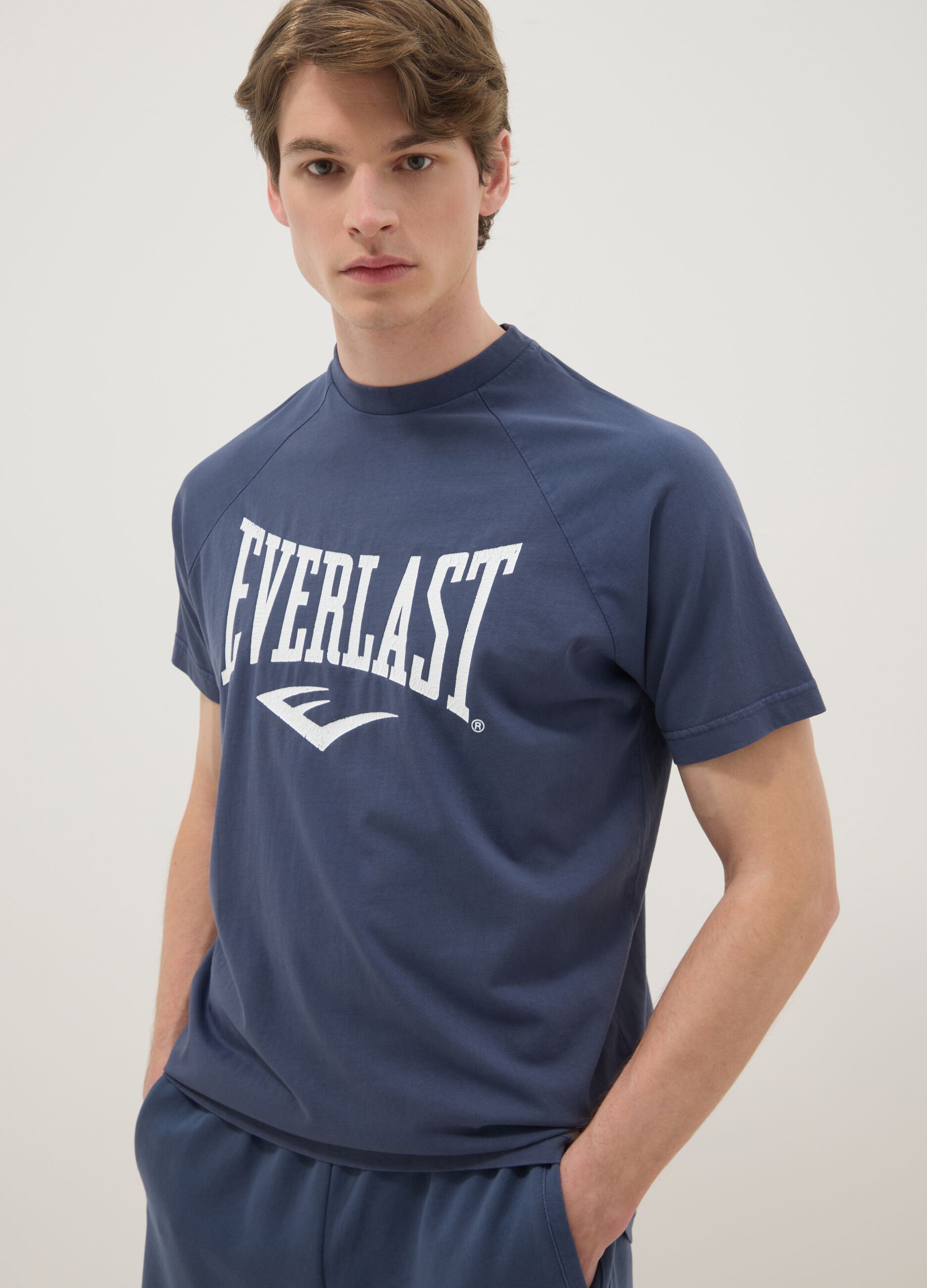 Blue pure cotton regular fit t-shirt with Everlast logo