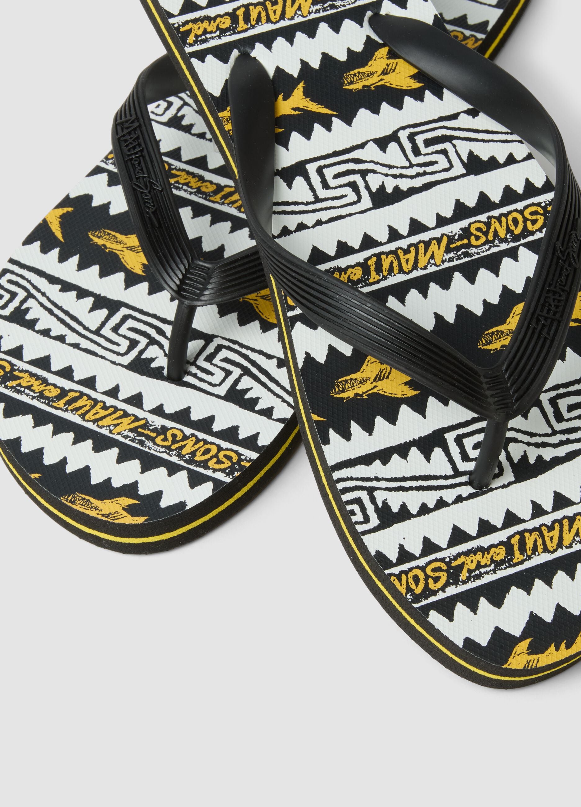 Multicolour Flip-Flops with Geometric Pattern