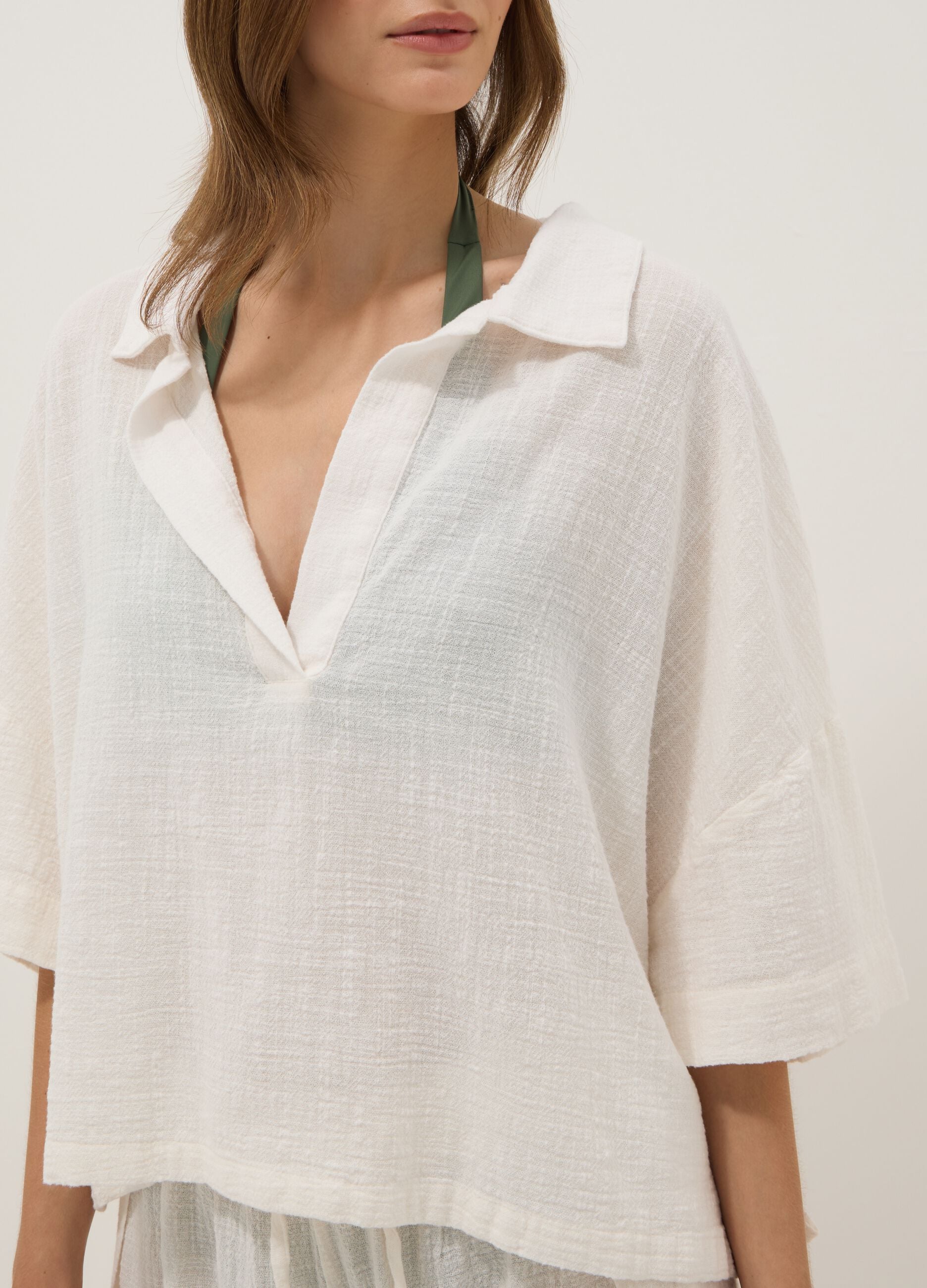 Short white pure cotton kaftan with V-neck