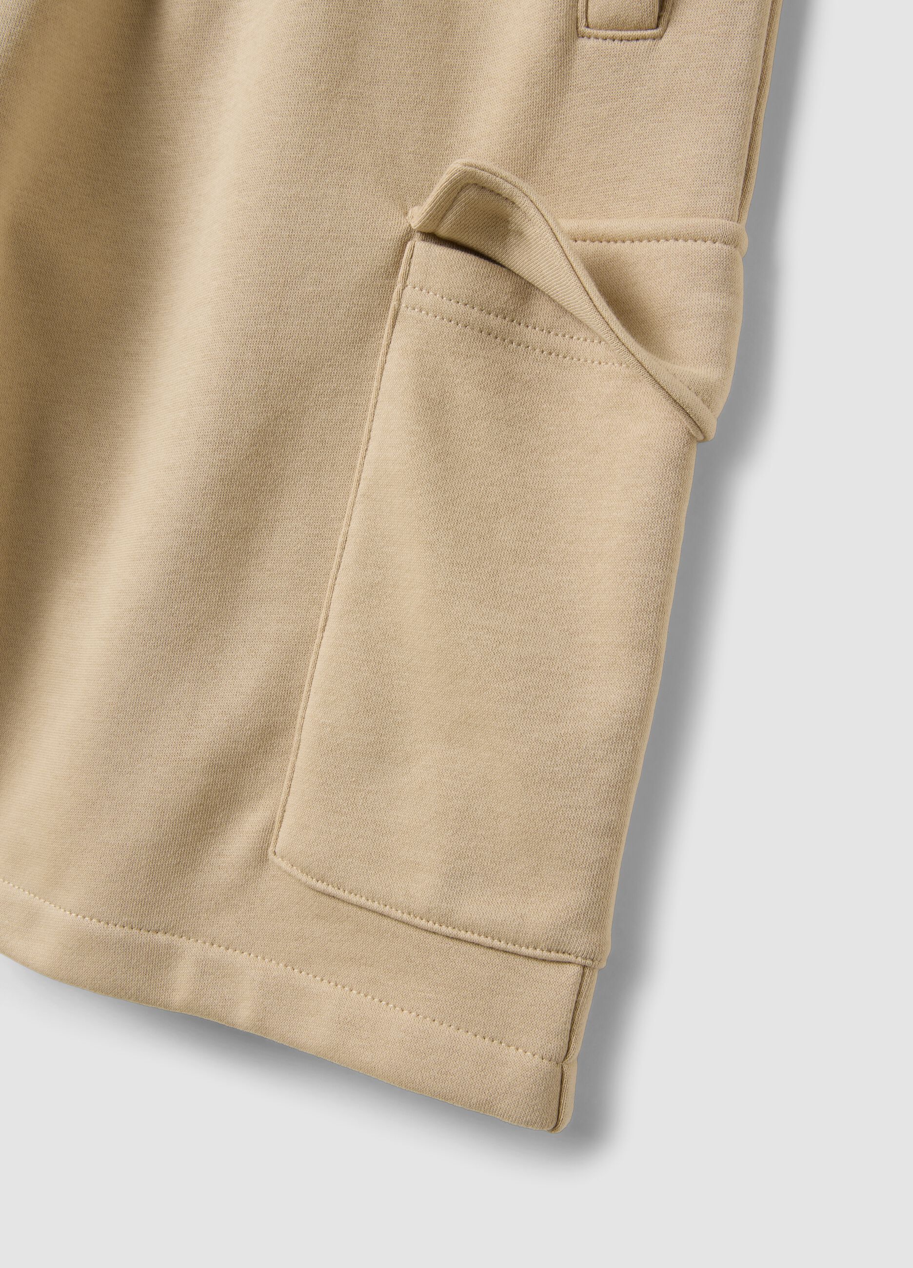 Beige cotton-blend cargo pocket Bermuda shorts, relaxed fit