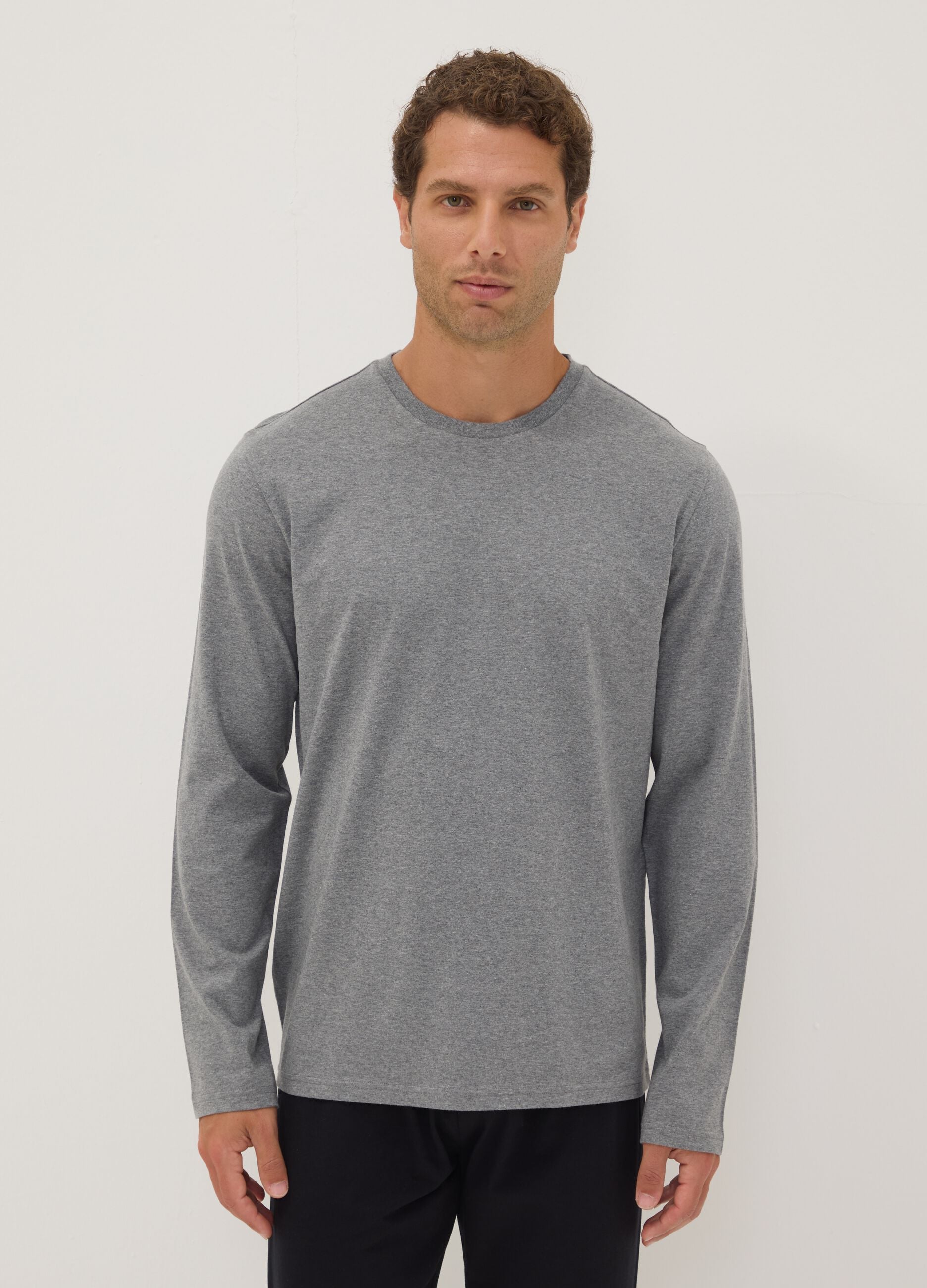 Grey organic cotton pyjamas with long-sleeved top