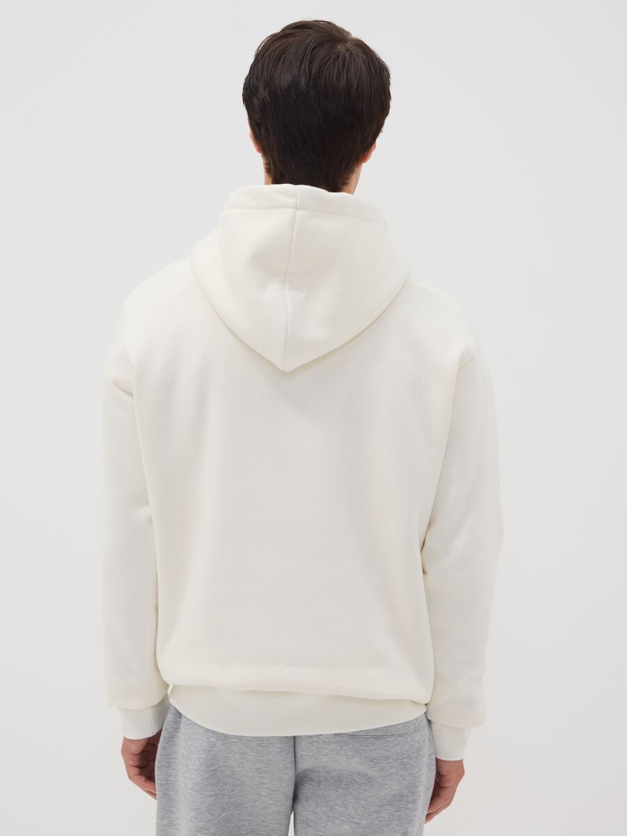 White cotton-blend hoodie with front print_3