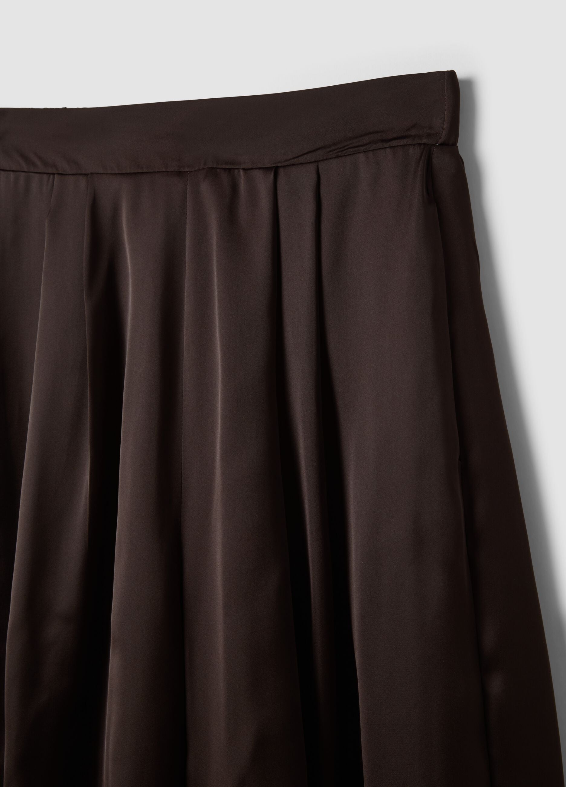 Brown baggy-fit trousers with elasticated hems