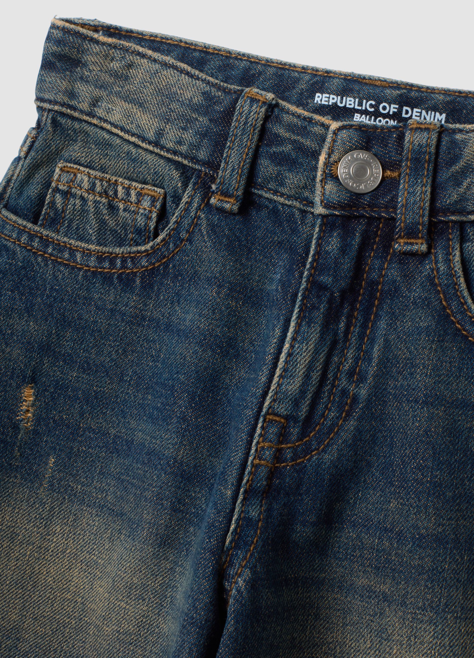 Blue denim balloon-fit pure cotton jeans with star embroidery for girls