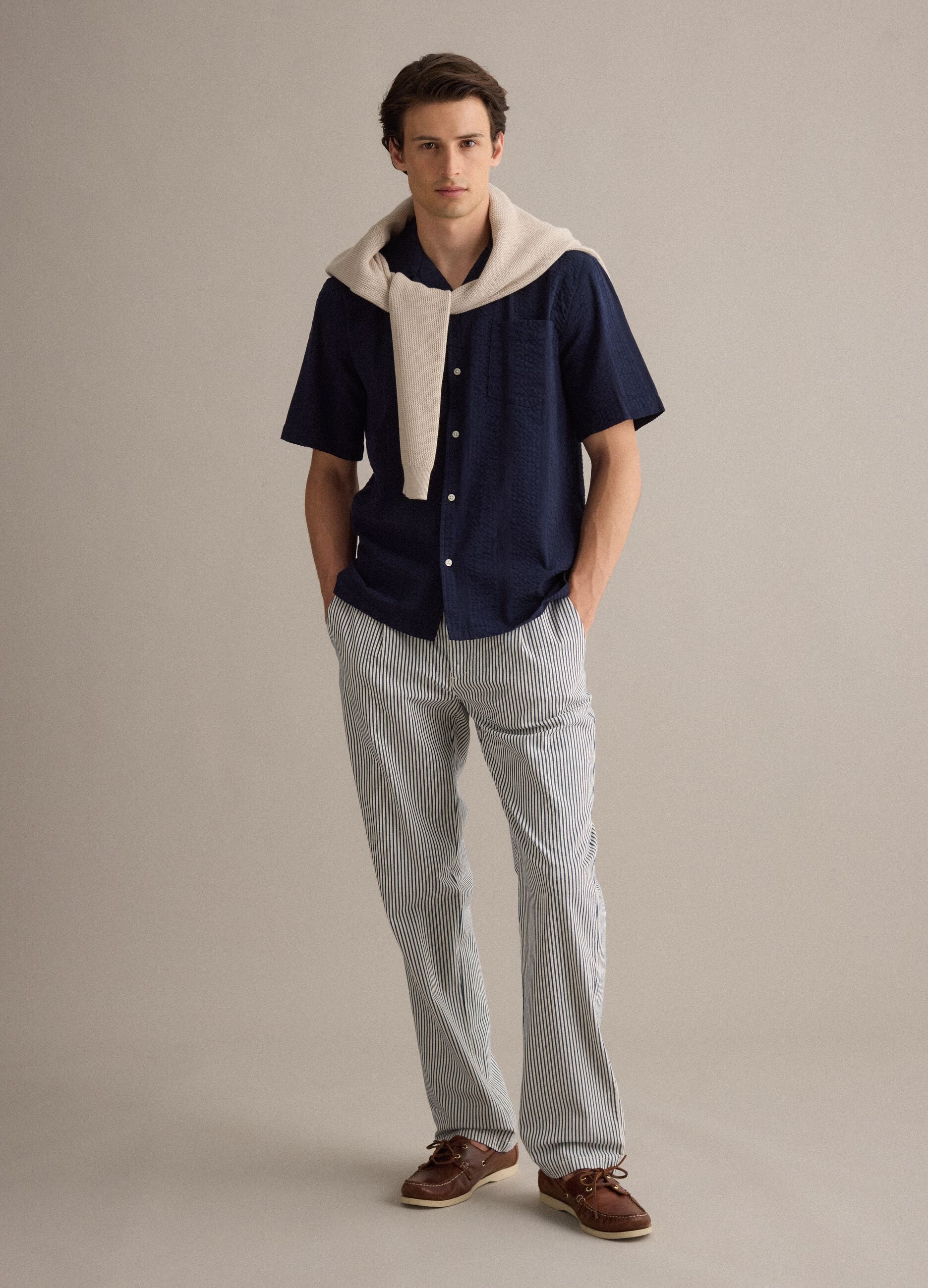 Men&rsquo;s blue organic cotton shirt with bowling collar