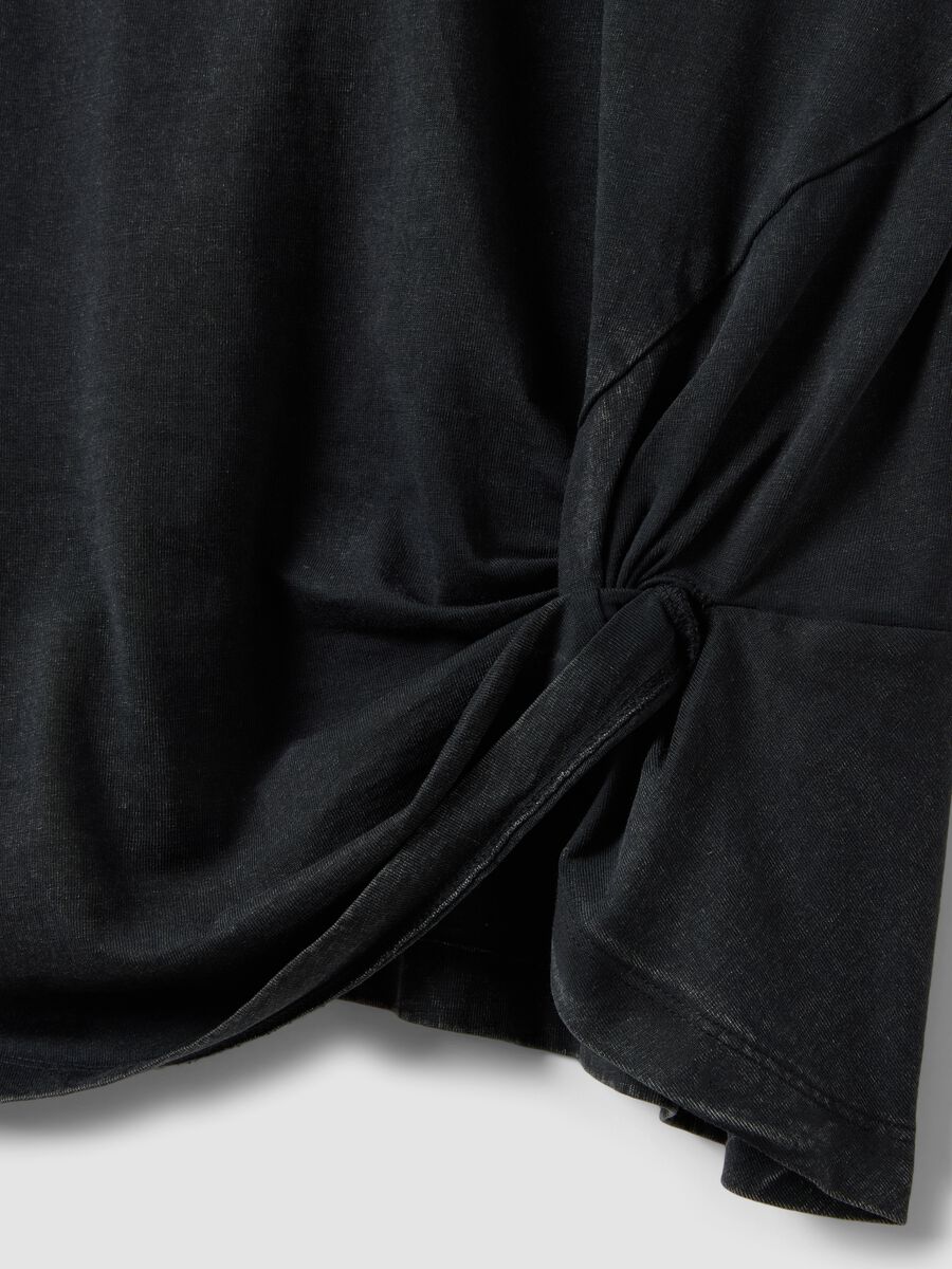 Black pure cotton regular fit T-shirt with knot detail_5