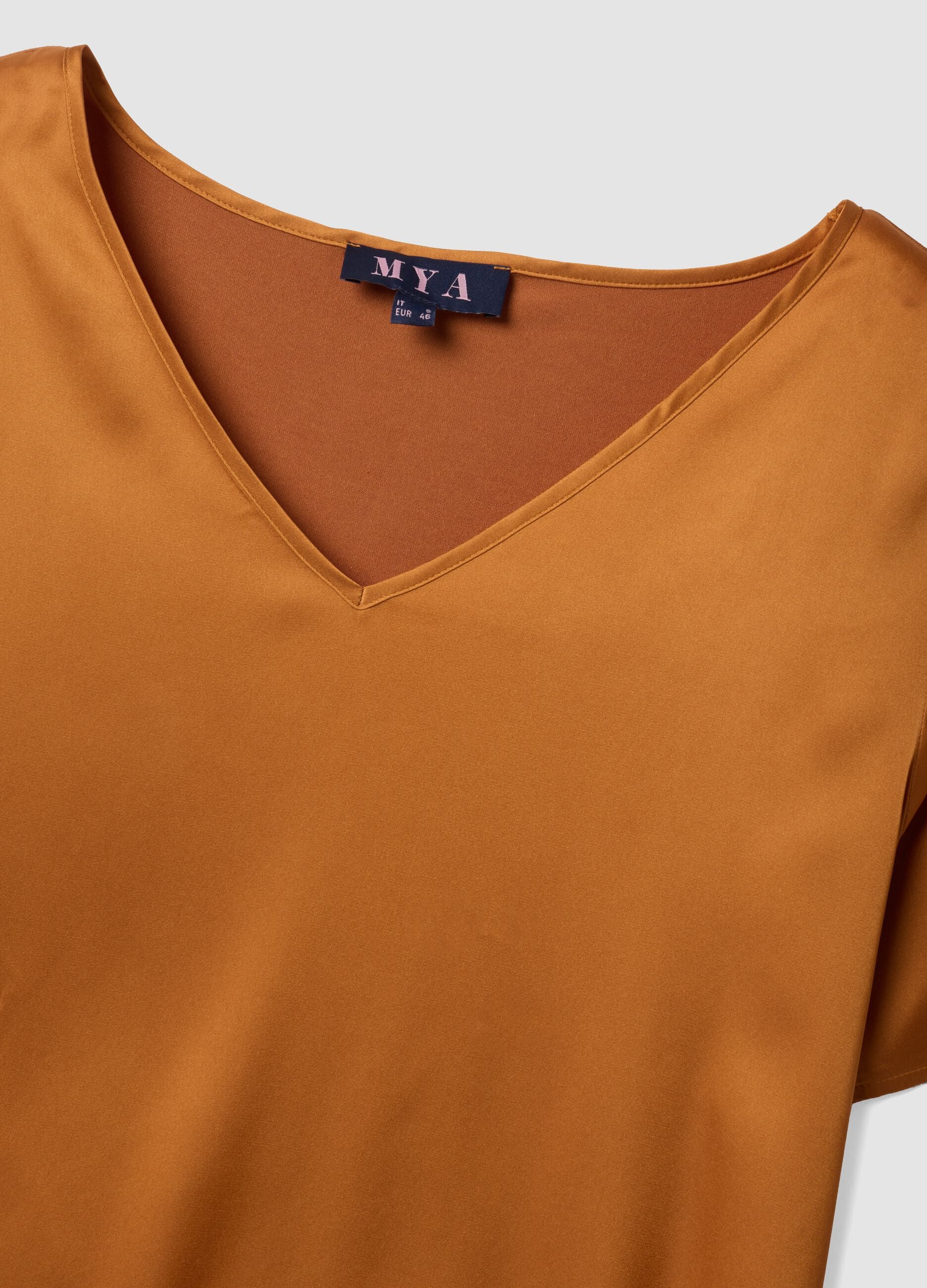 Brown satin V-neck blouse in stretch fabric, regular fit