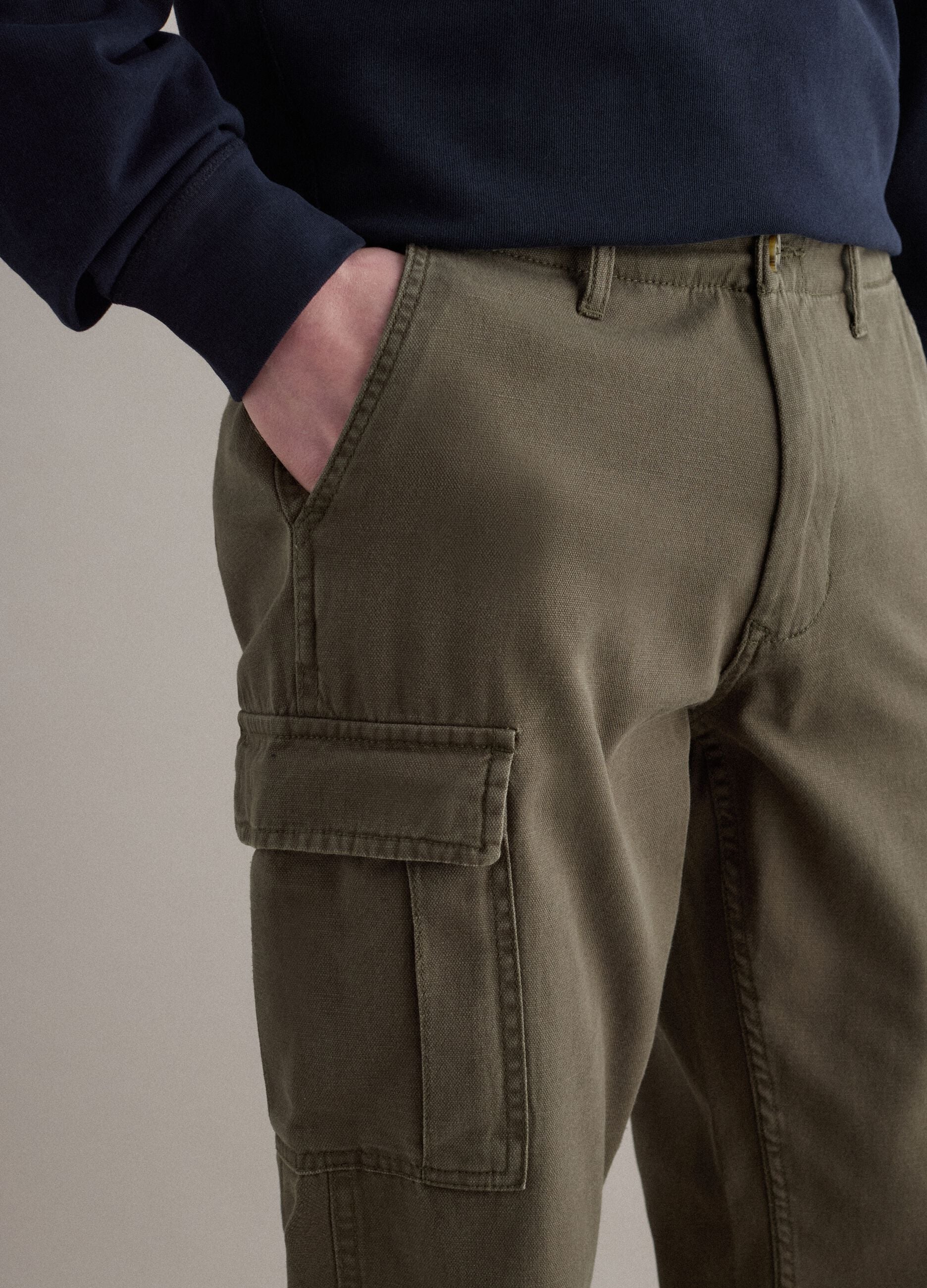 Green regular fit cotton and linen cargo trousers
