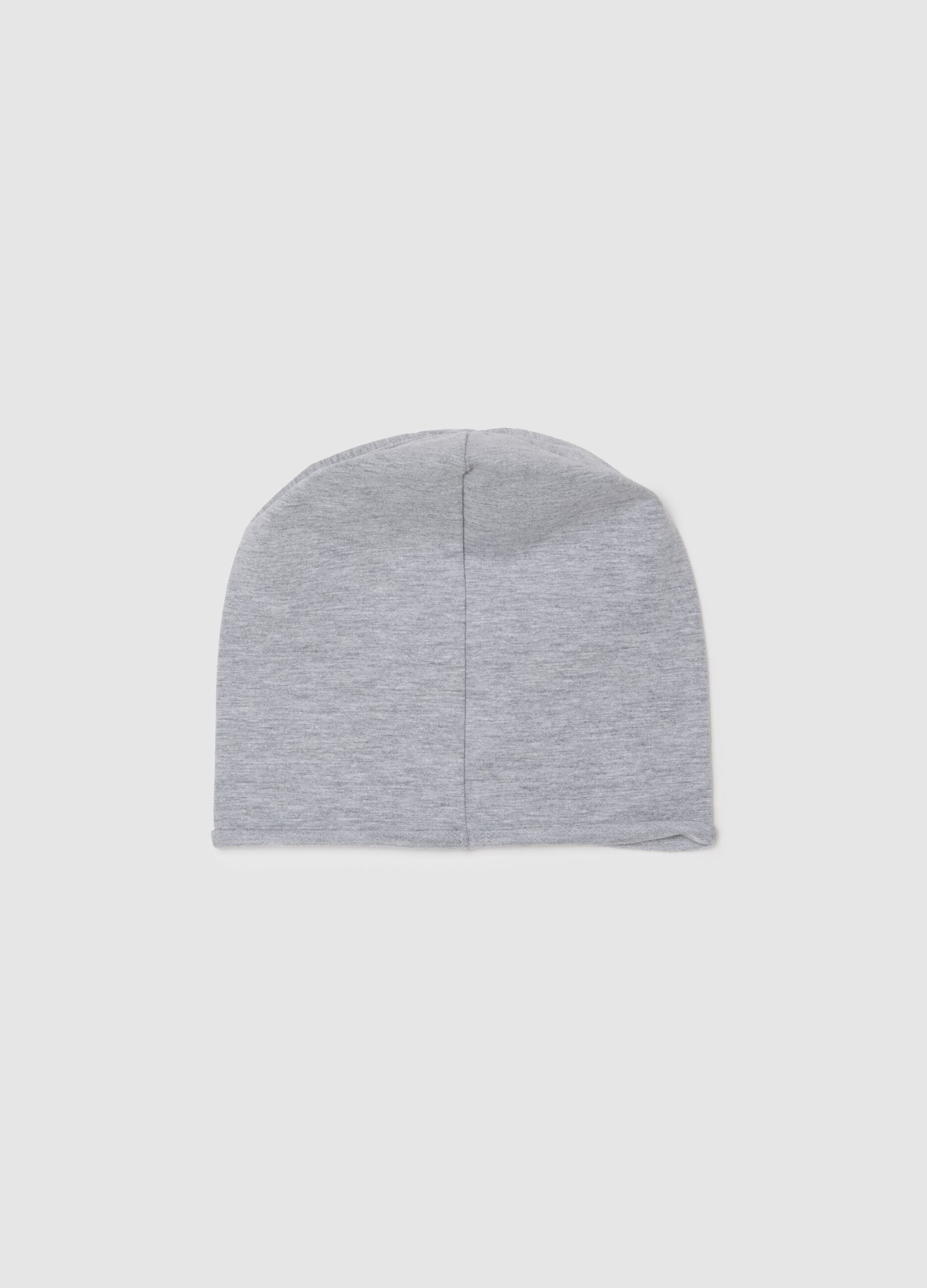 Grey cotton blend children's regular fit hat with lettering