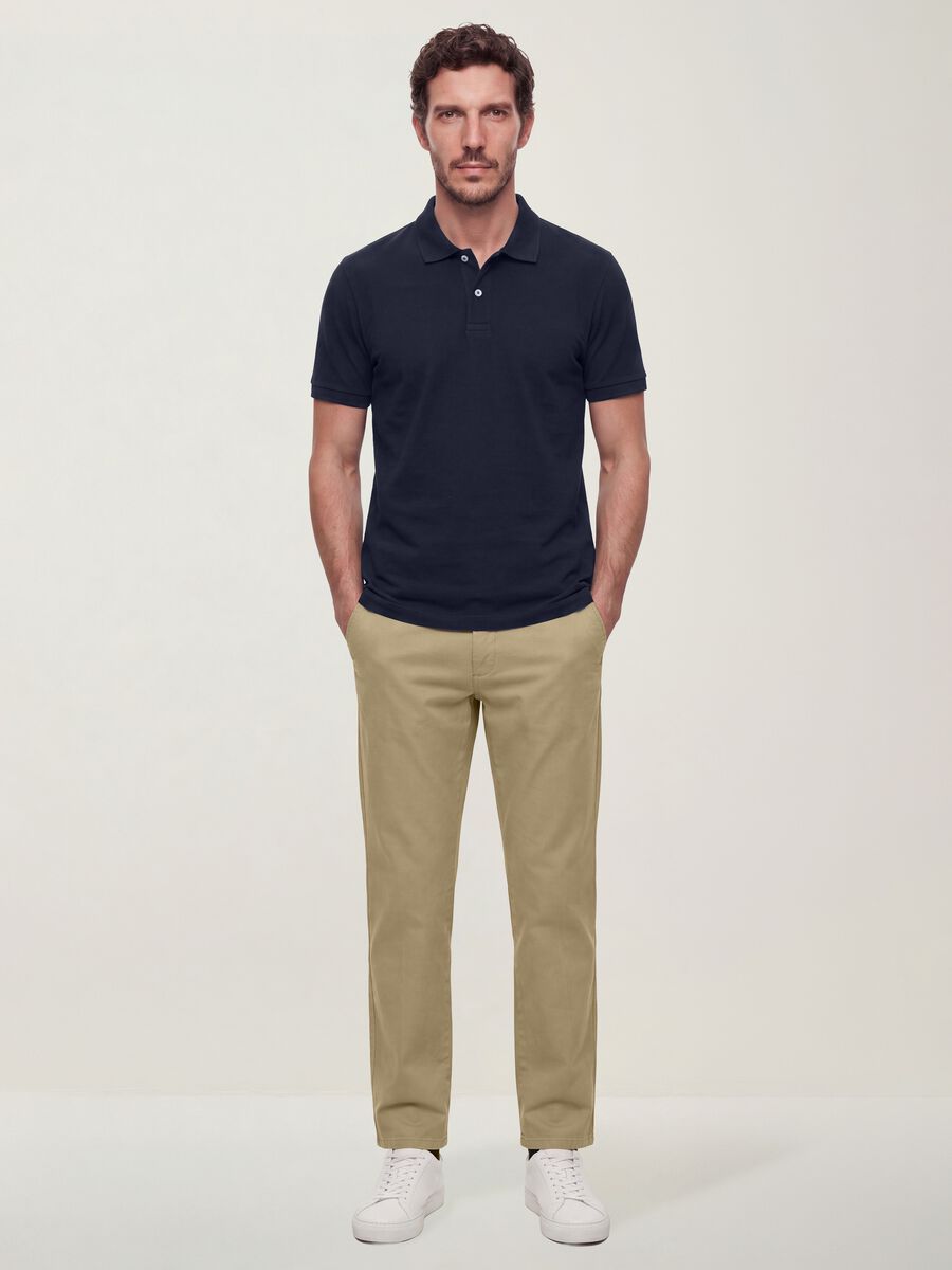 Blue pure cotton piqu&eacute; polo shirt with classic collar and regular fit_3
