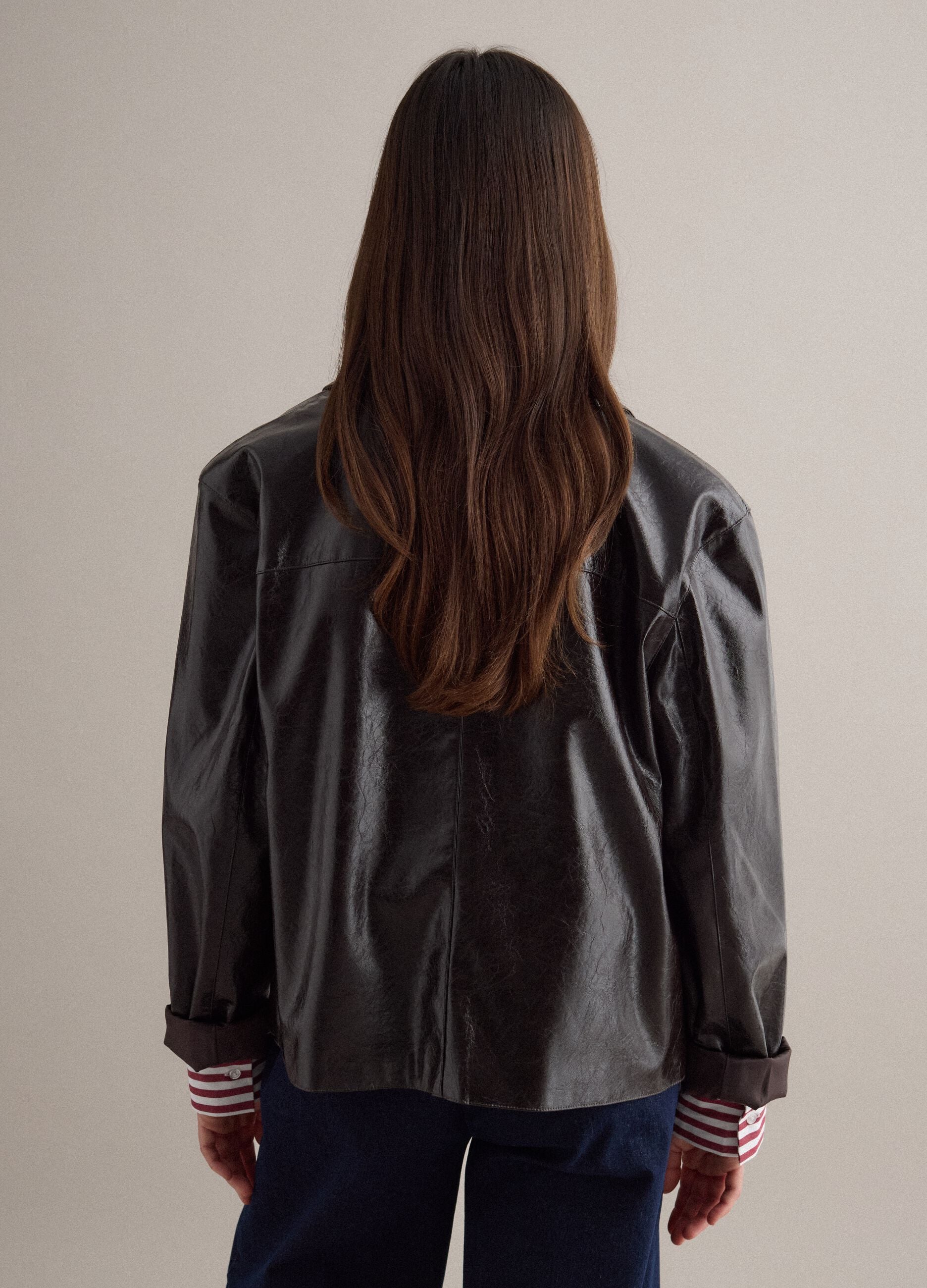Shiny black regular fit jacket with collar and buttons