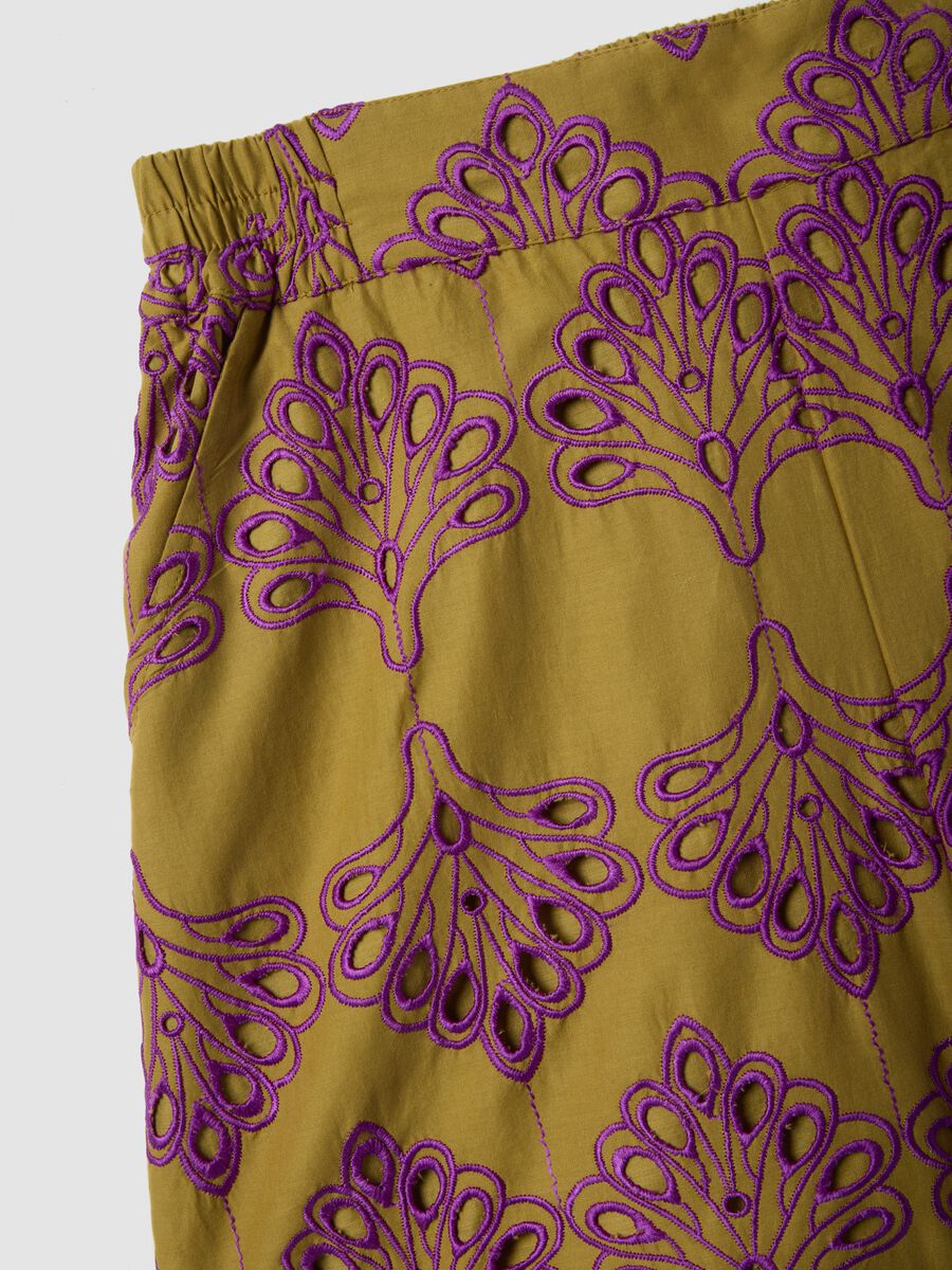 Multicolour pure cotton shorts with openwork embroidery, regular fit_5