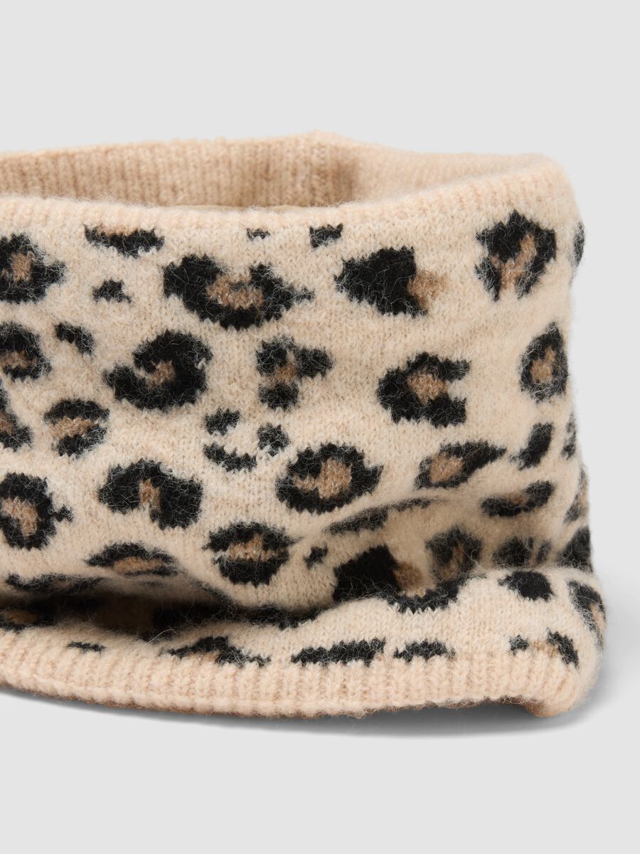 Beige stretch wool scarf with animal print_2