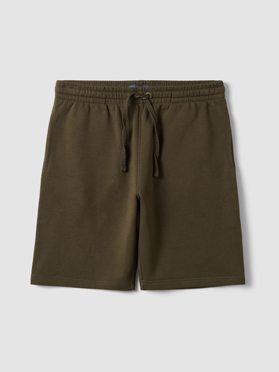 Shorts verdi in misto cotone con vita elasticizzata regular fit_0