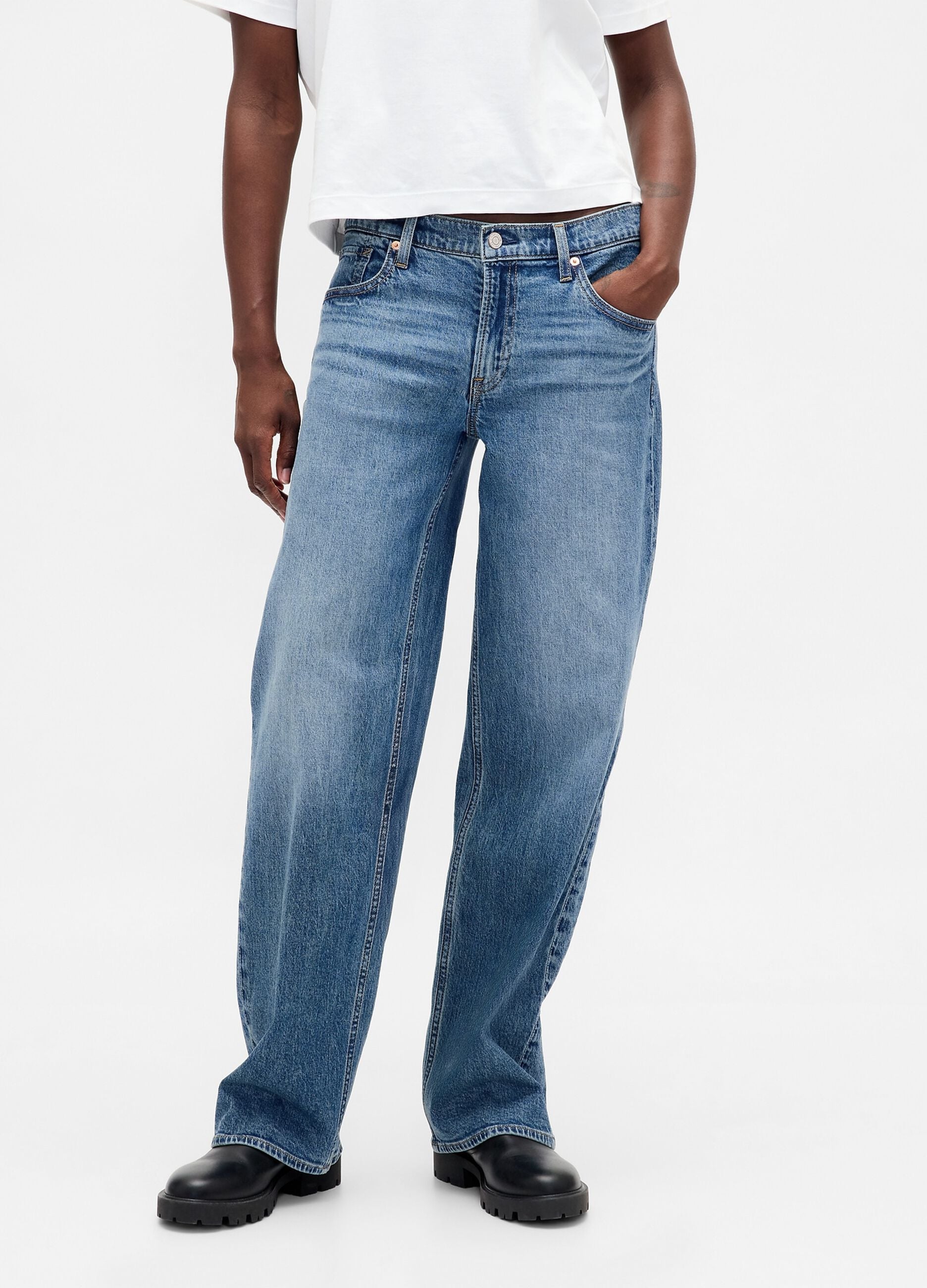 Wide-leg stretch denim jeans