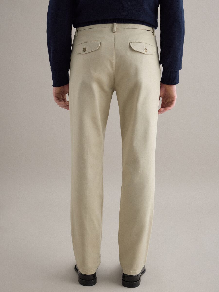 Pantaloni chino beige in cotone elasticizzato slim fit_4
