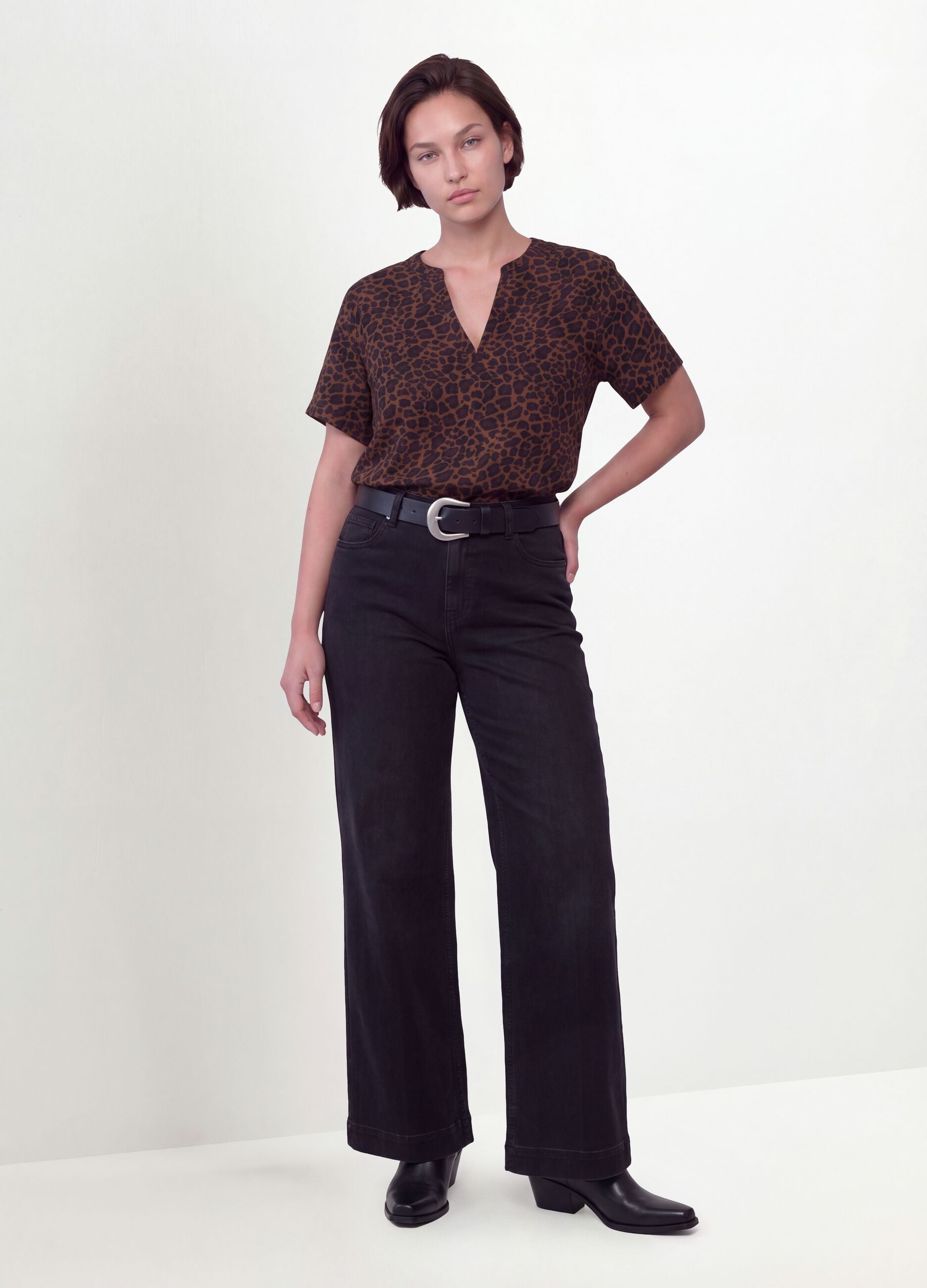 Brown pure viscose blouse with Mandarin collar and animal print, regular fit
