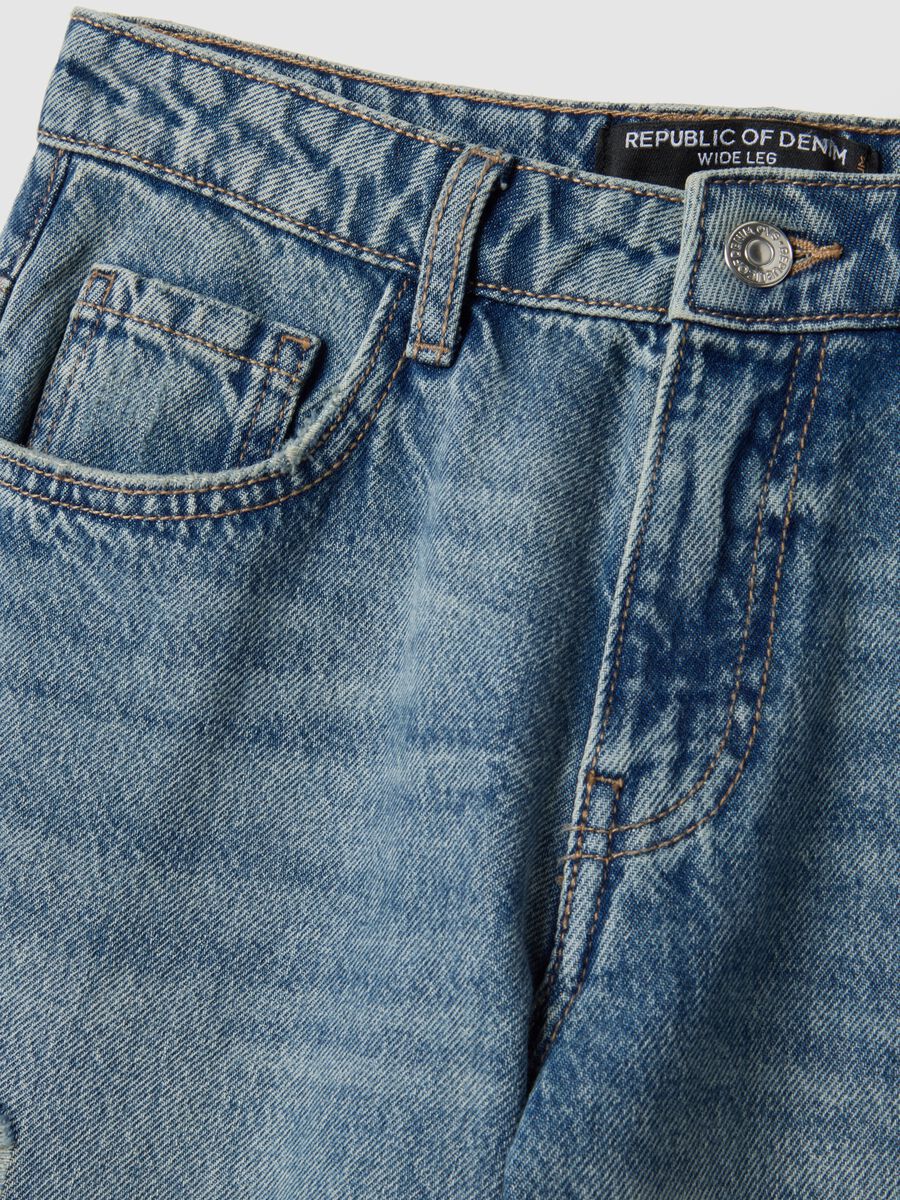 Wide leg blue cotton jeans with rips_5