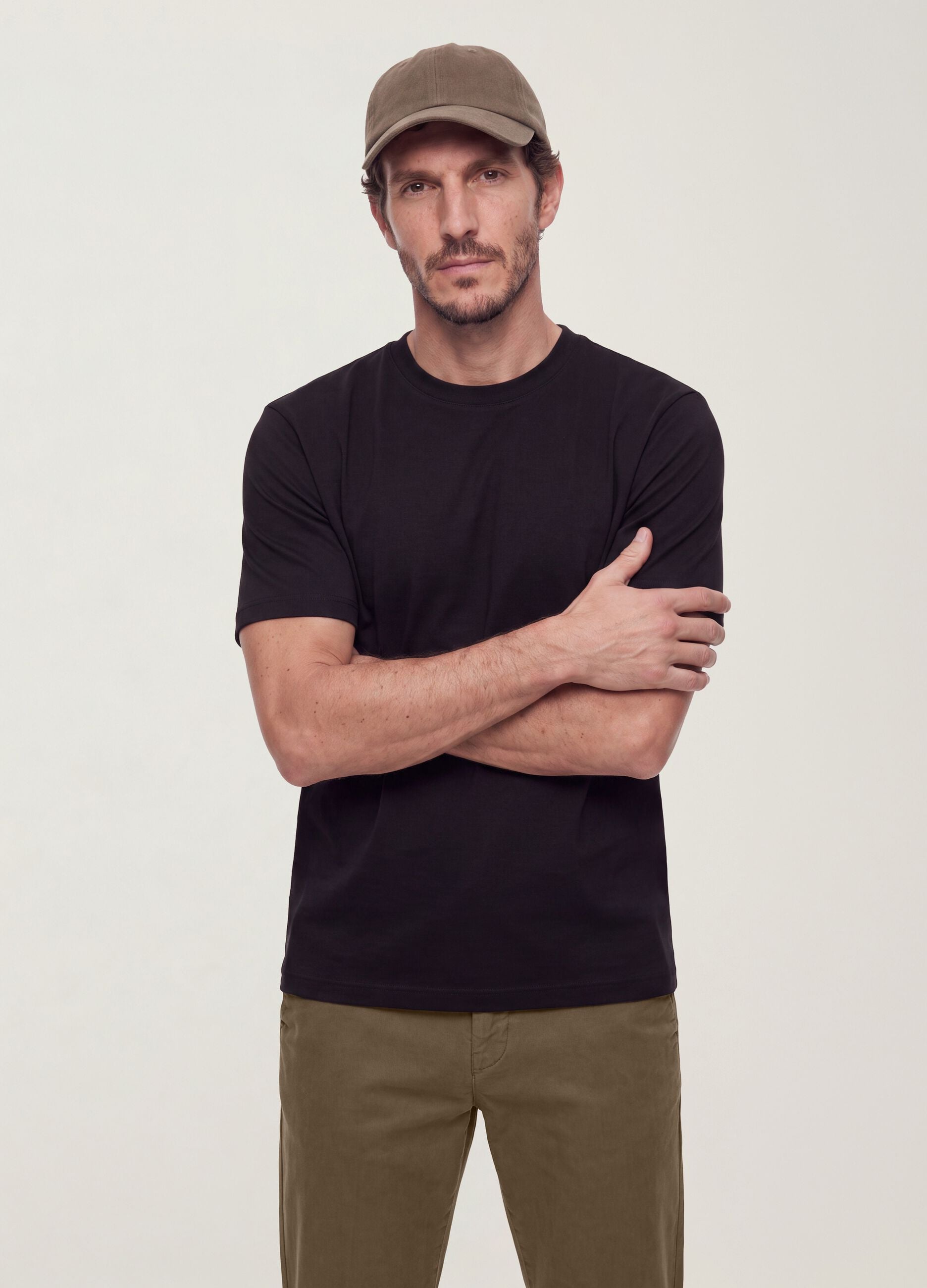 Black The Iconic Tee cotton T-shirt with short sleeves, regular fit