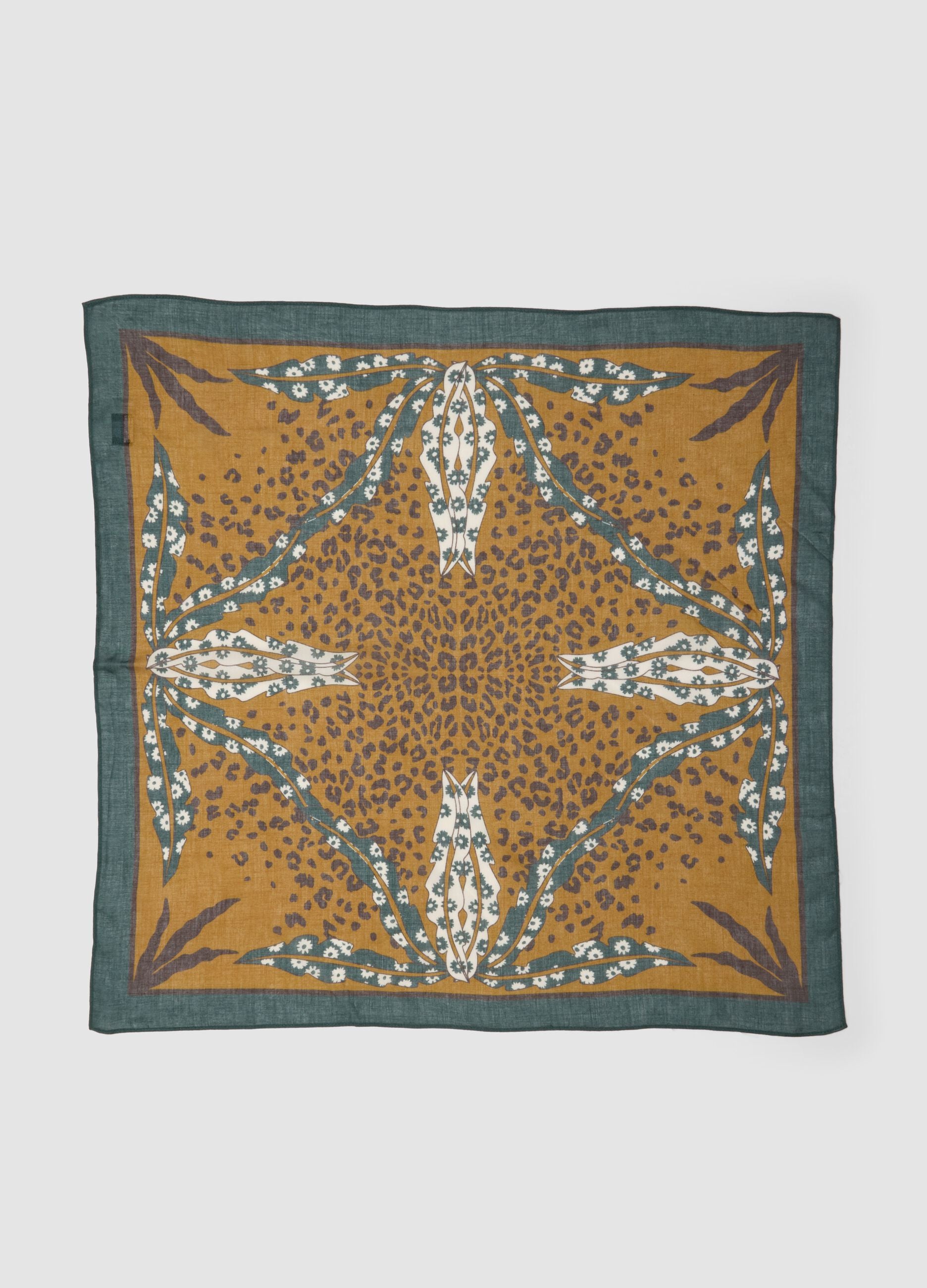 Green viscose and wool-blend scarf with print