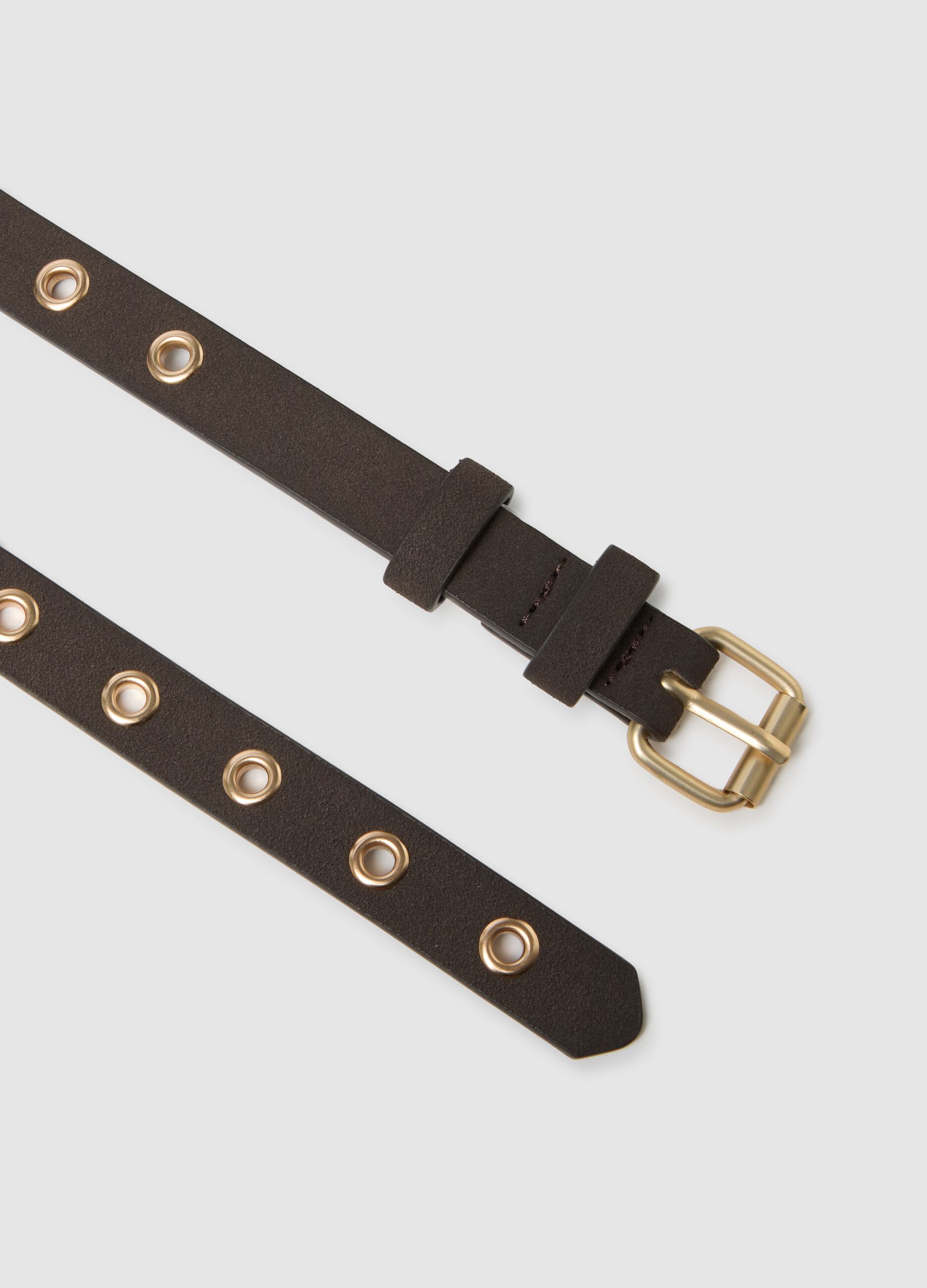 Cintura marrone con borchie dorate effetto camoscio