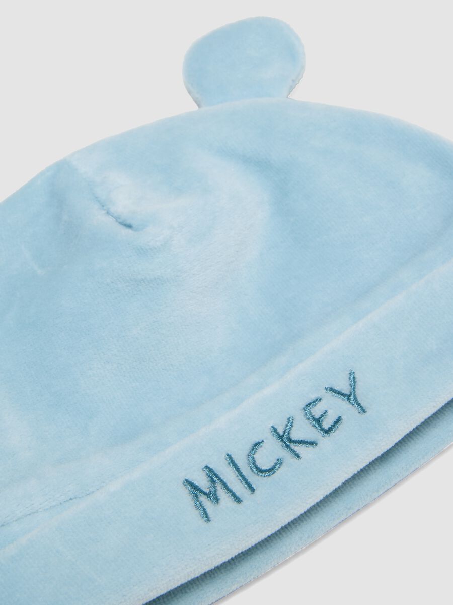 Light blue baby set with Mickey slogan hat and booties_1