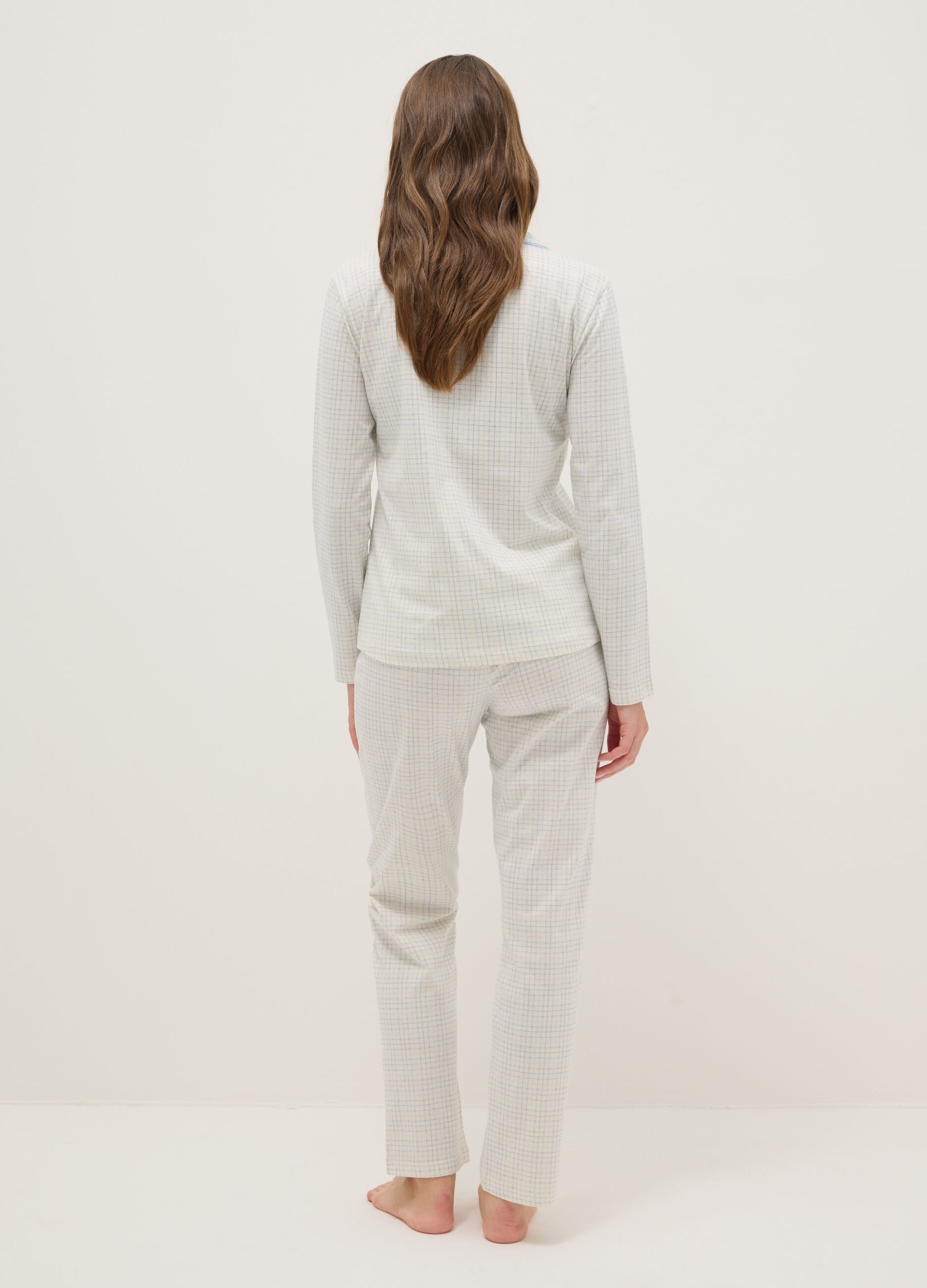 White check pyjamas in pure cotton regular fit