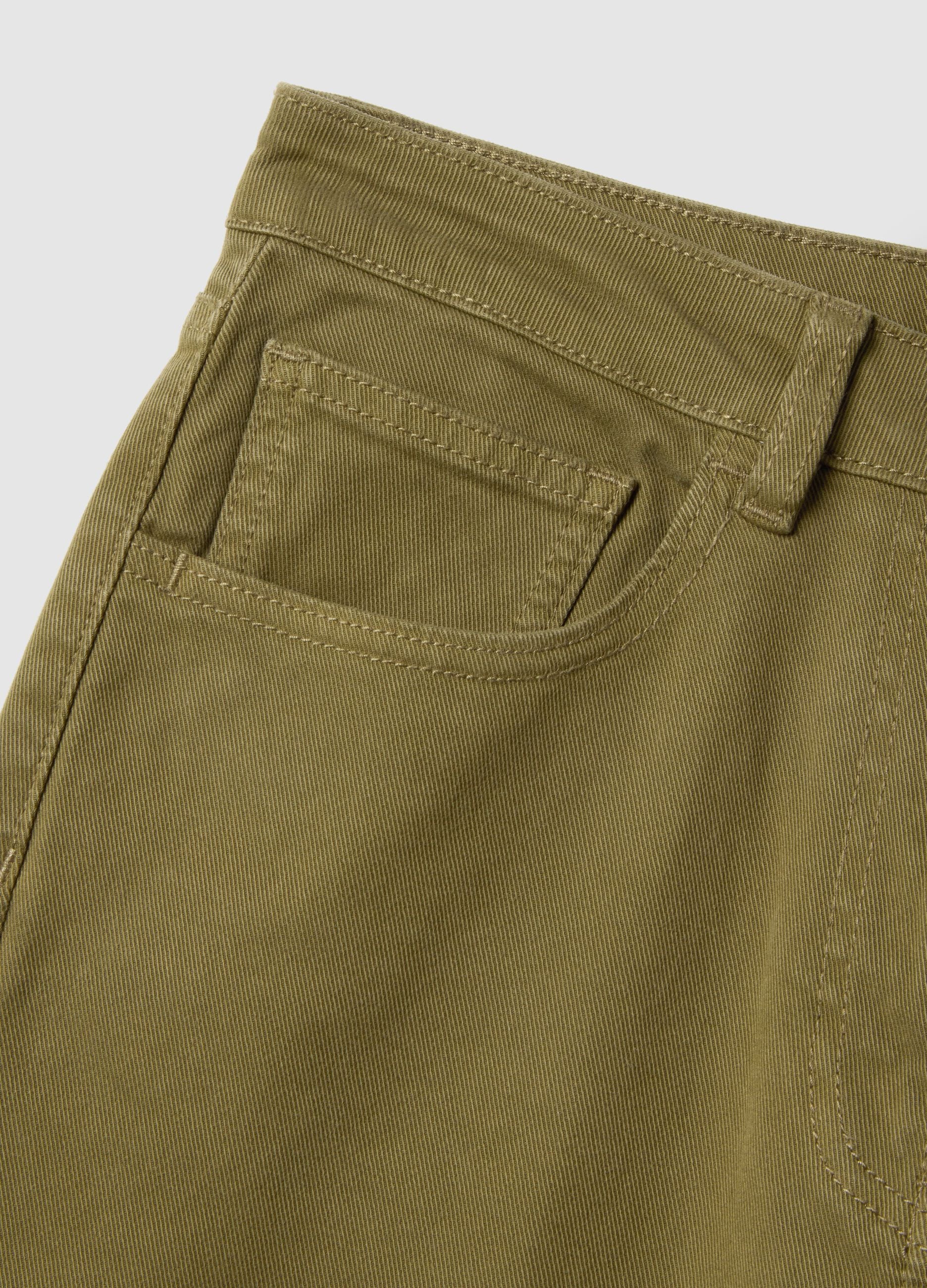 Regular fit stretch cotton green chino trousers