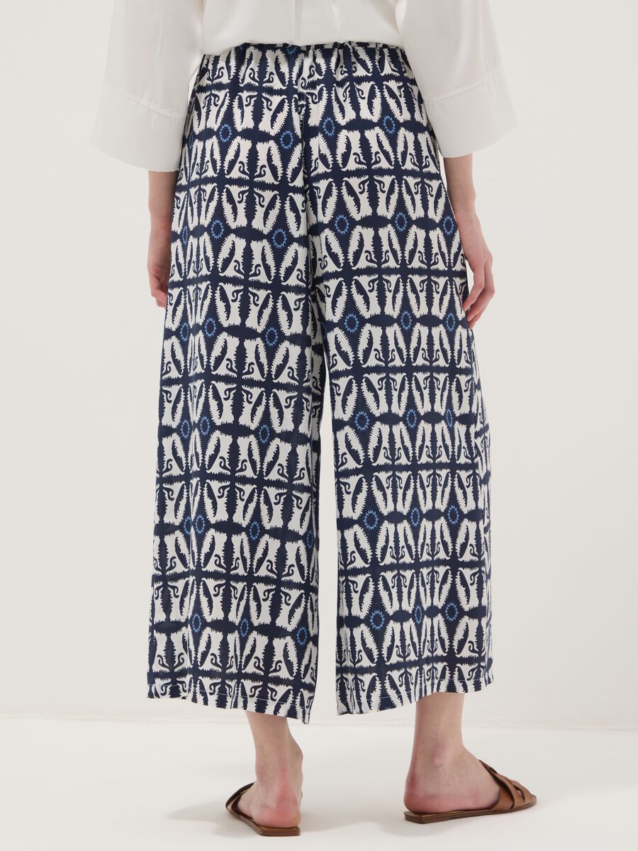 White pure-viscose printed trousers, regular fit_3