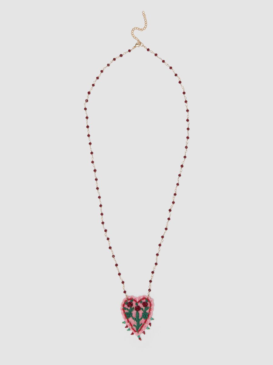 Collana rosa con ciondolo a cuore ricamato_0