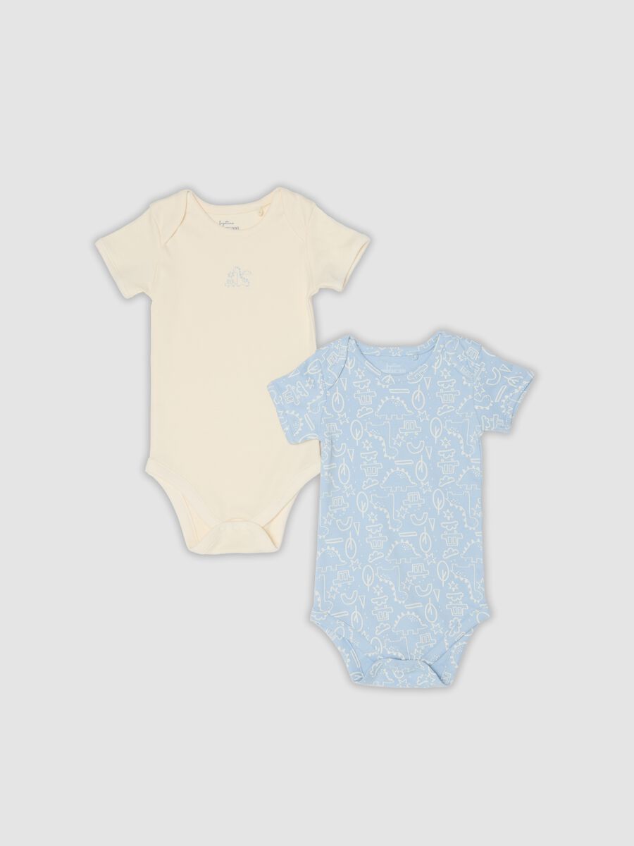 Bipack di body azzurri e beige in cotone organico per neonato e bimbo_0