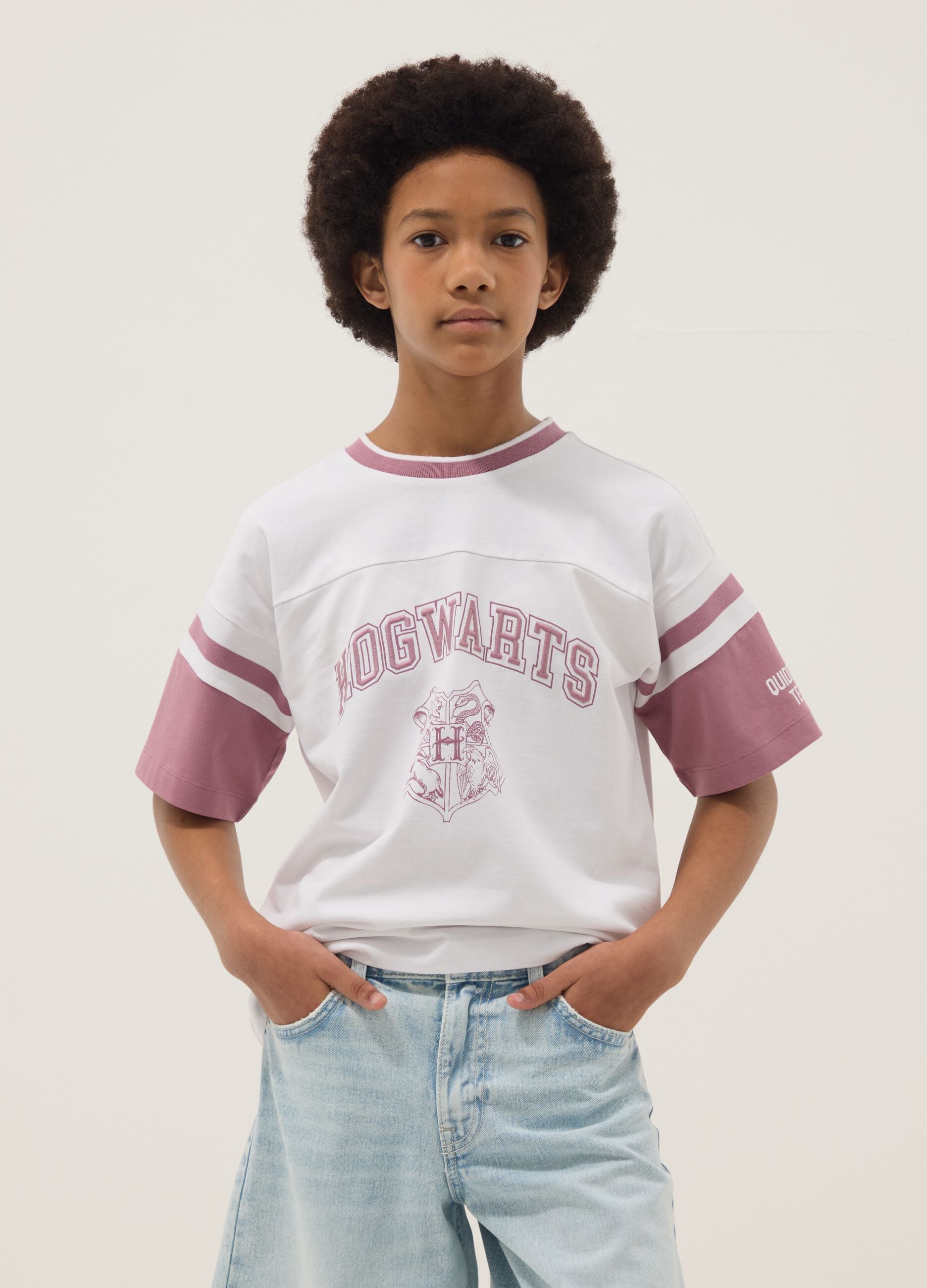 White pure cotton T-shirt with print and short sleeves