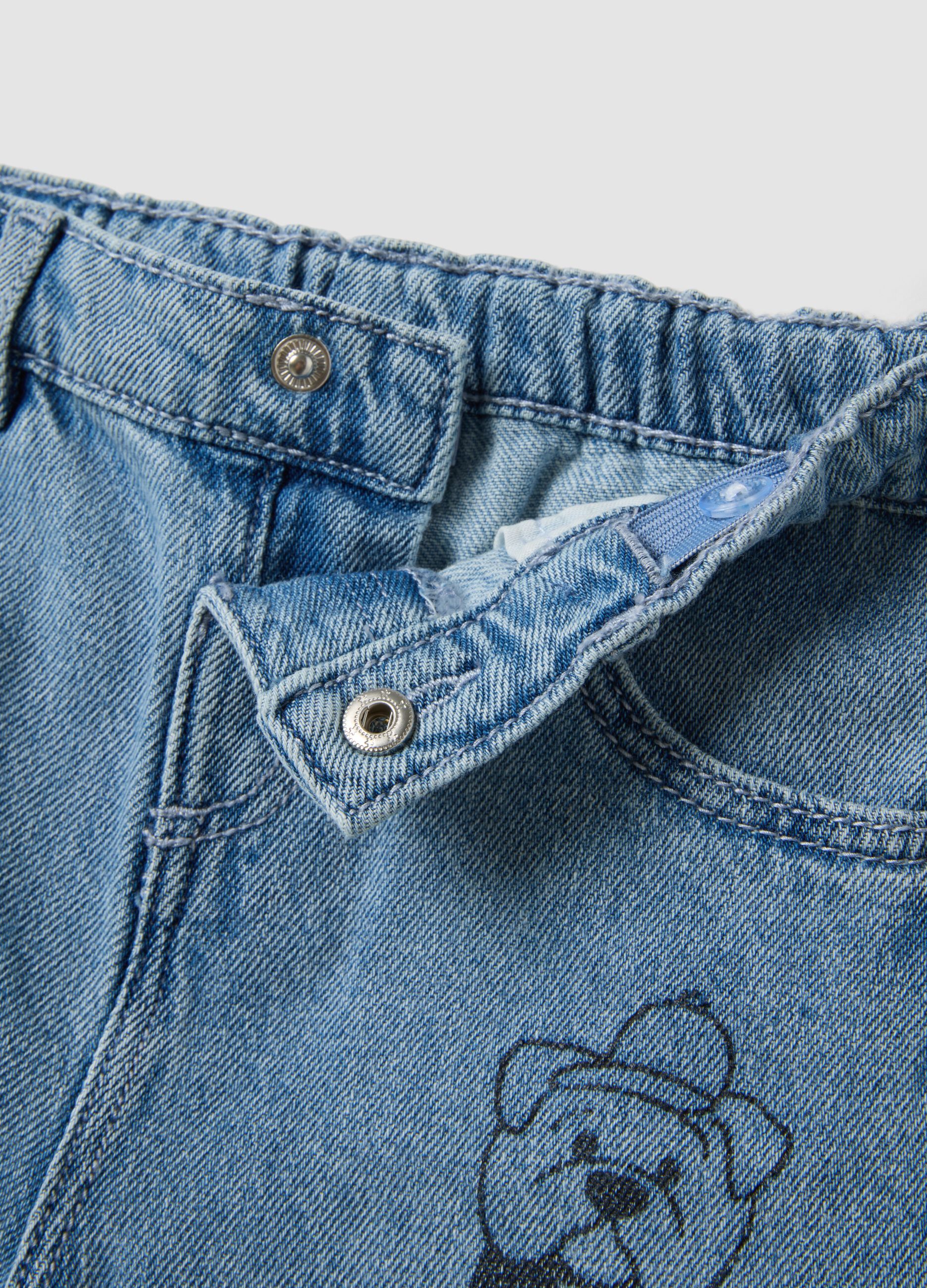Light blue cotton-viscose blend denim jeans with college-style prints